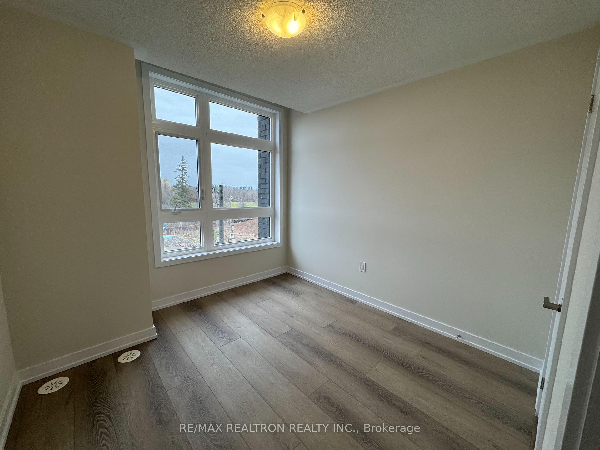 Photo 13 of 3080 Harasym Trail, Oakville, Northwest — HOMEH
