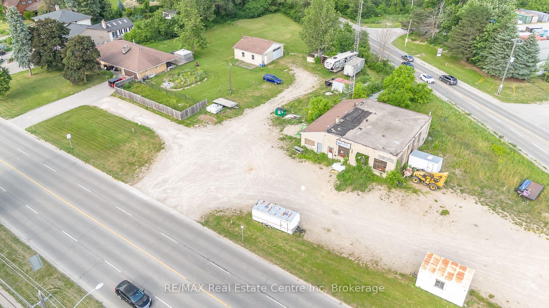 Front of 701 Eramosa Road