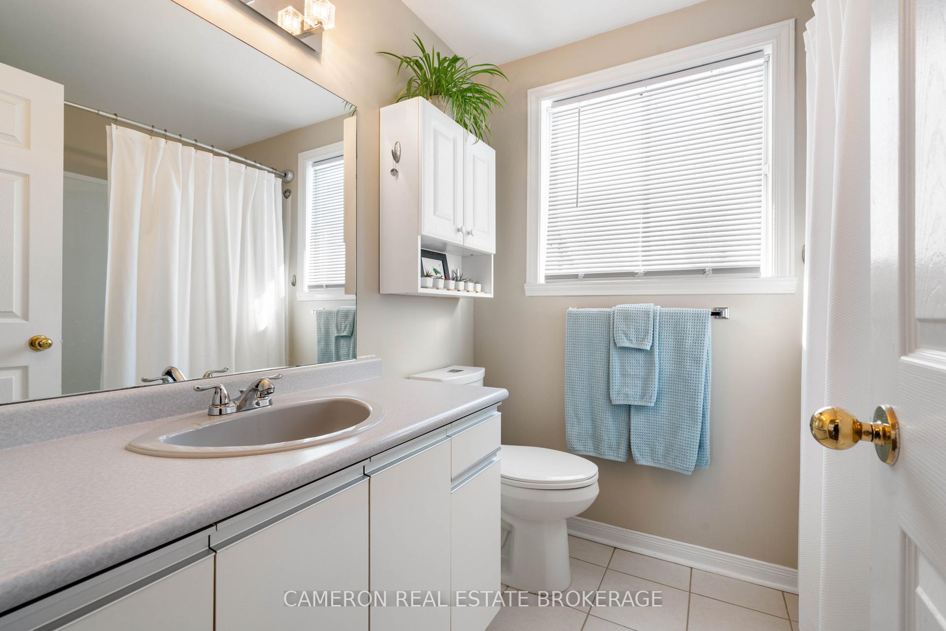 Photo 15 of 225 Wellington Street E, Cornwall — HOMEH