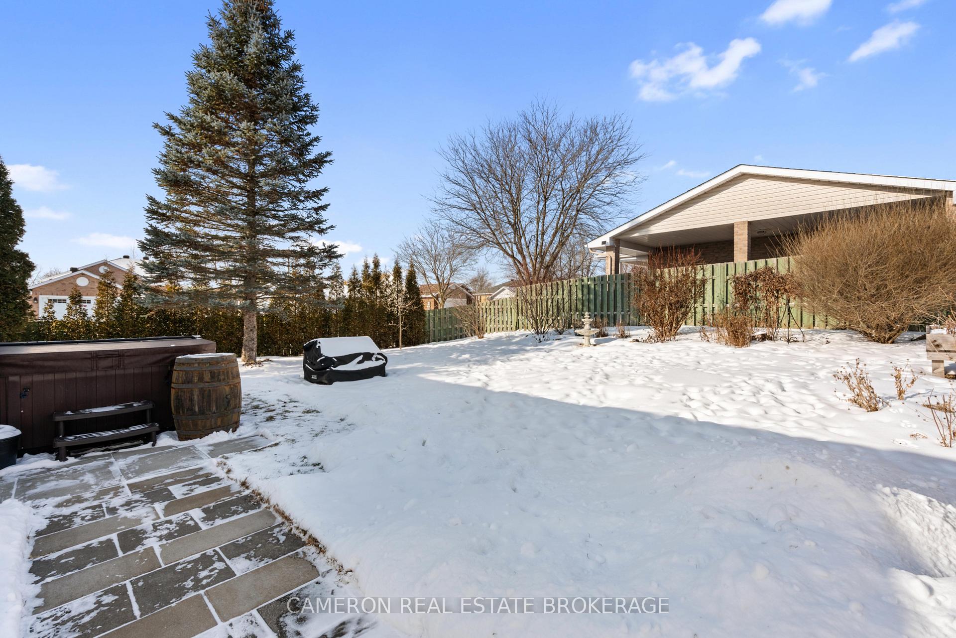 Photo 25 of 225 Wellington Street E, Cornwall — HOMEH