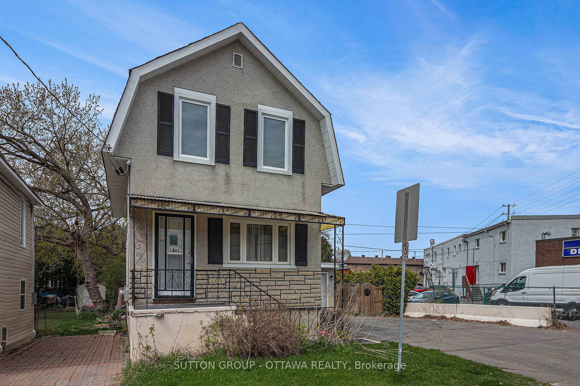 Photo 3 of 1341 Raven Avenue, Ottawa, Carlington — HOMEH
