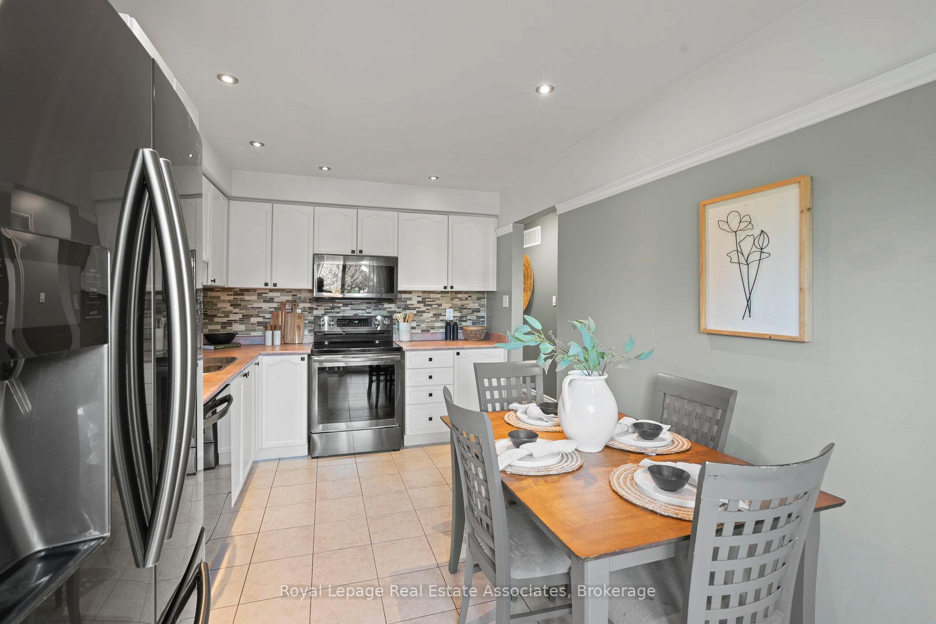 Photo 7 of 35 Willey Drive, Clarington, Bowmanville — HOMEH