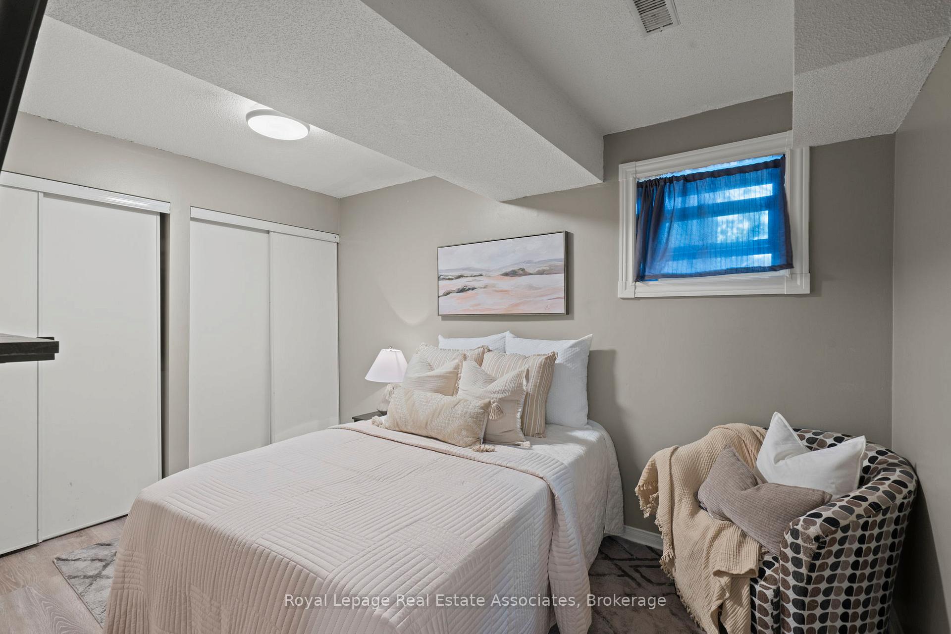 Photo 24 of 35 Willey Drive, Clarington, Bowmanville — HOMEH