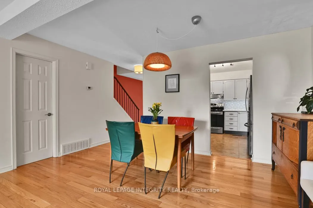 Photo 9 of 430 Sandhamn Private, Ottawa, Hunt Club Park/Greenboro — HOMEH