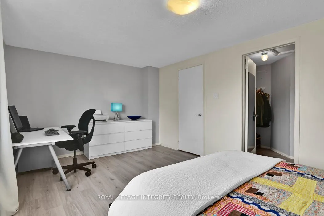 Photo 11 of 430 Sandhamn Private, Ottawa, Hunt Club Park/Greenboro — HOMEH