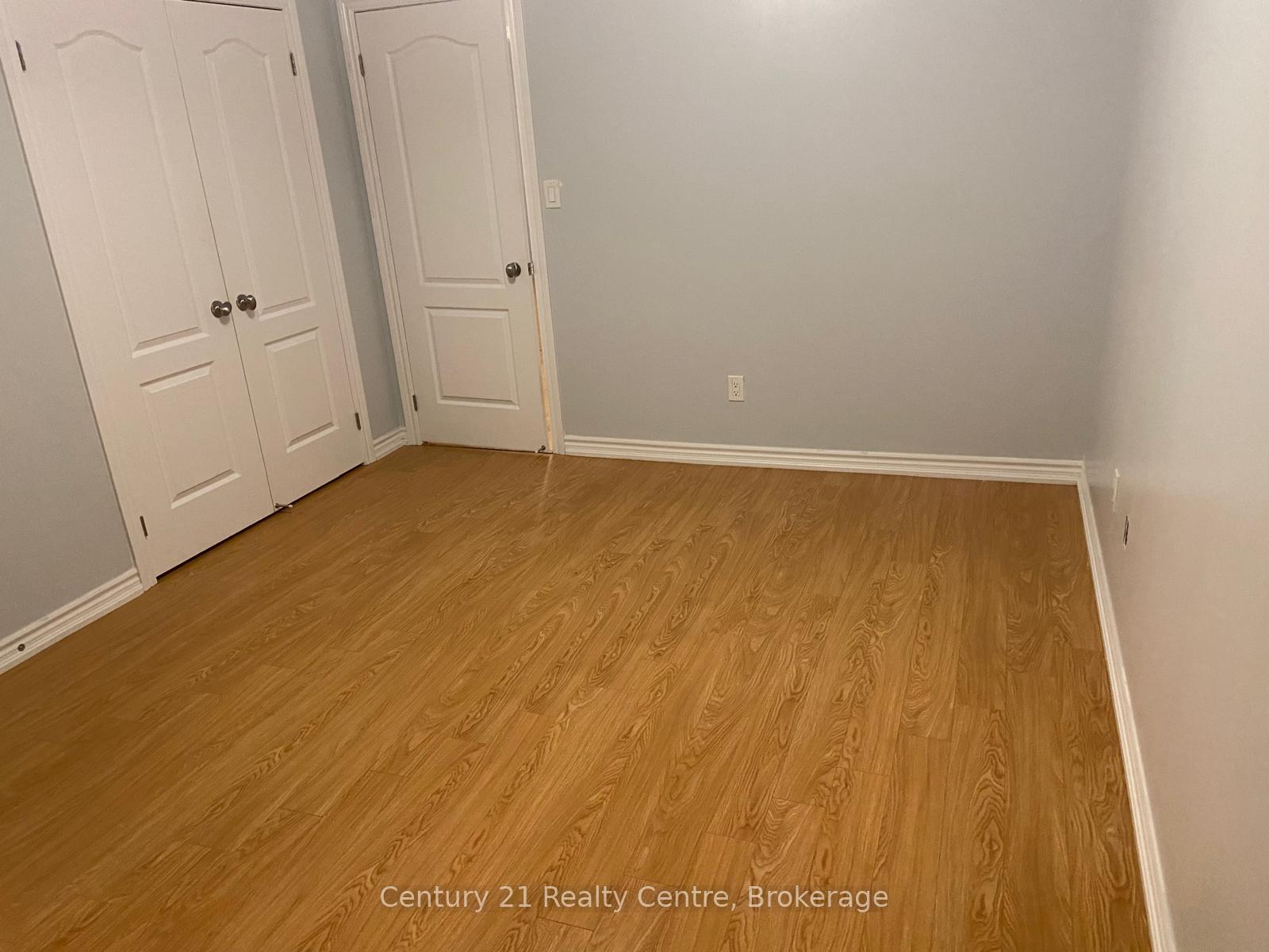 Photo 4 of 5 Shiff Crescent, Brampton, Heart Lake East — HOMEH
