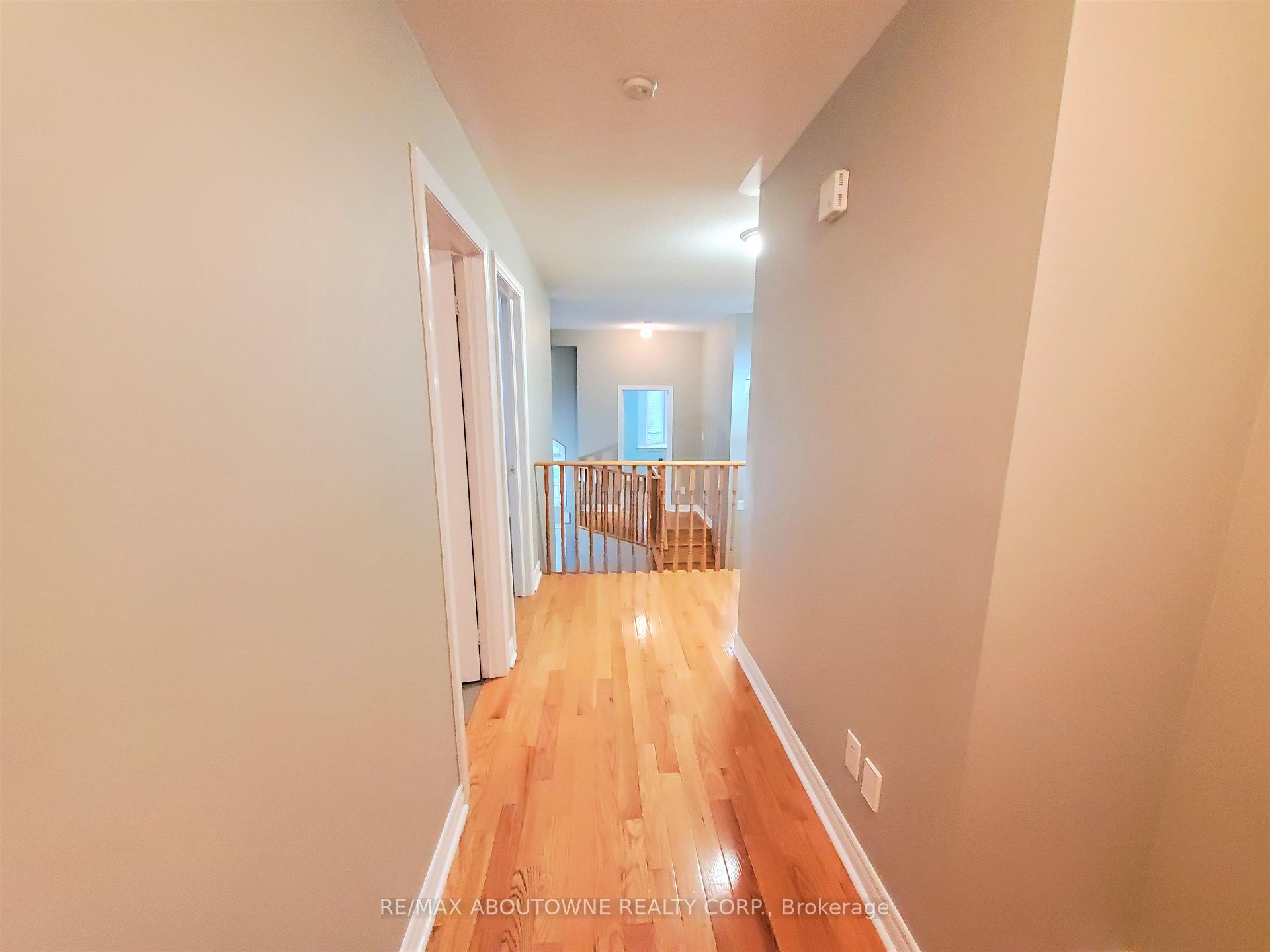 Photo 18 of 2086 Youngstown Gate, Oakville, Westmount — HOMEH