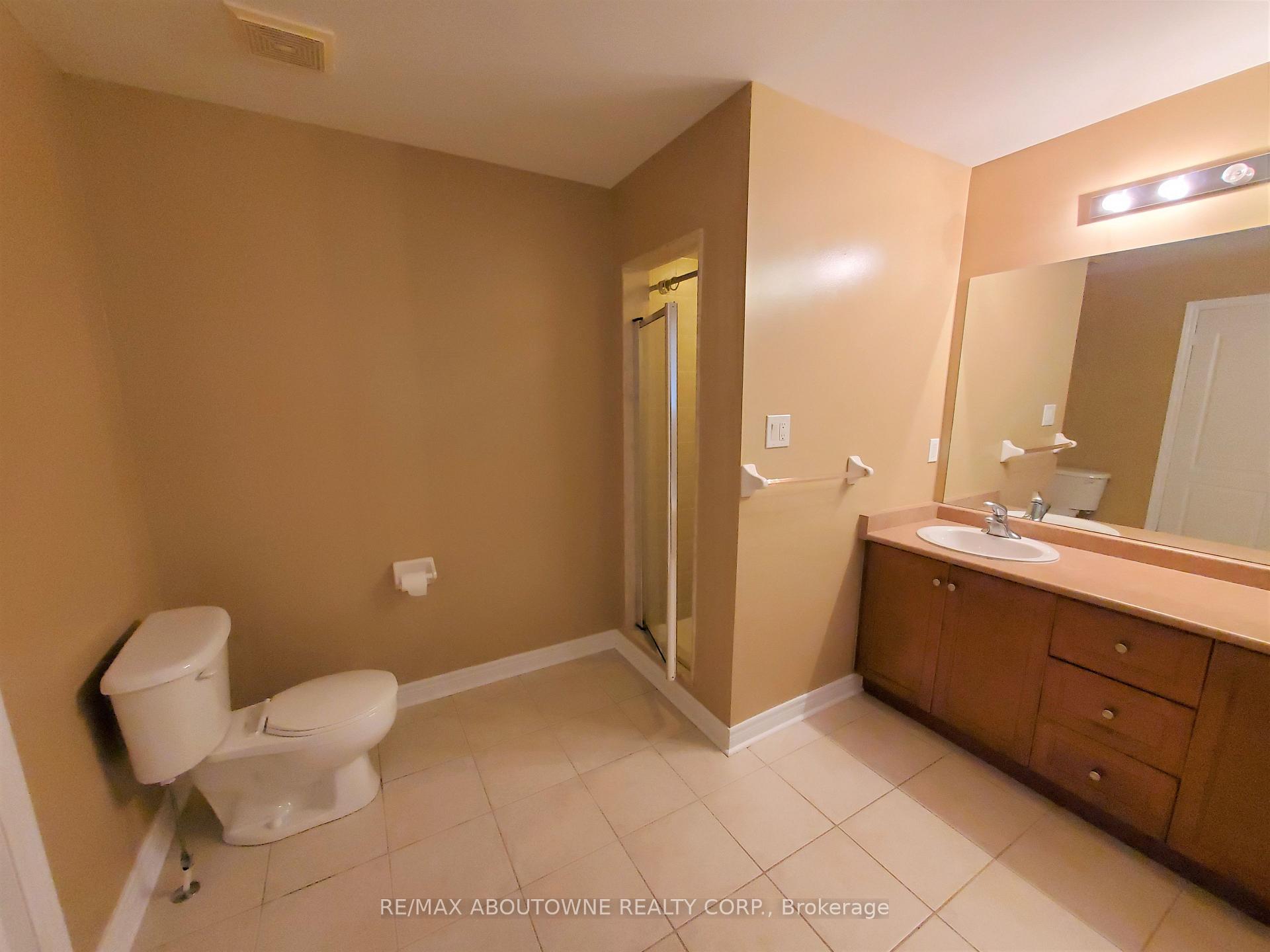 Photo 21 of 2086 Youngstown Gate, Oakville, Westmount — HOMEH