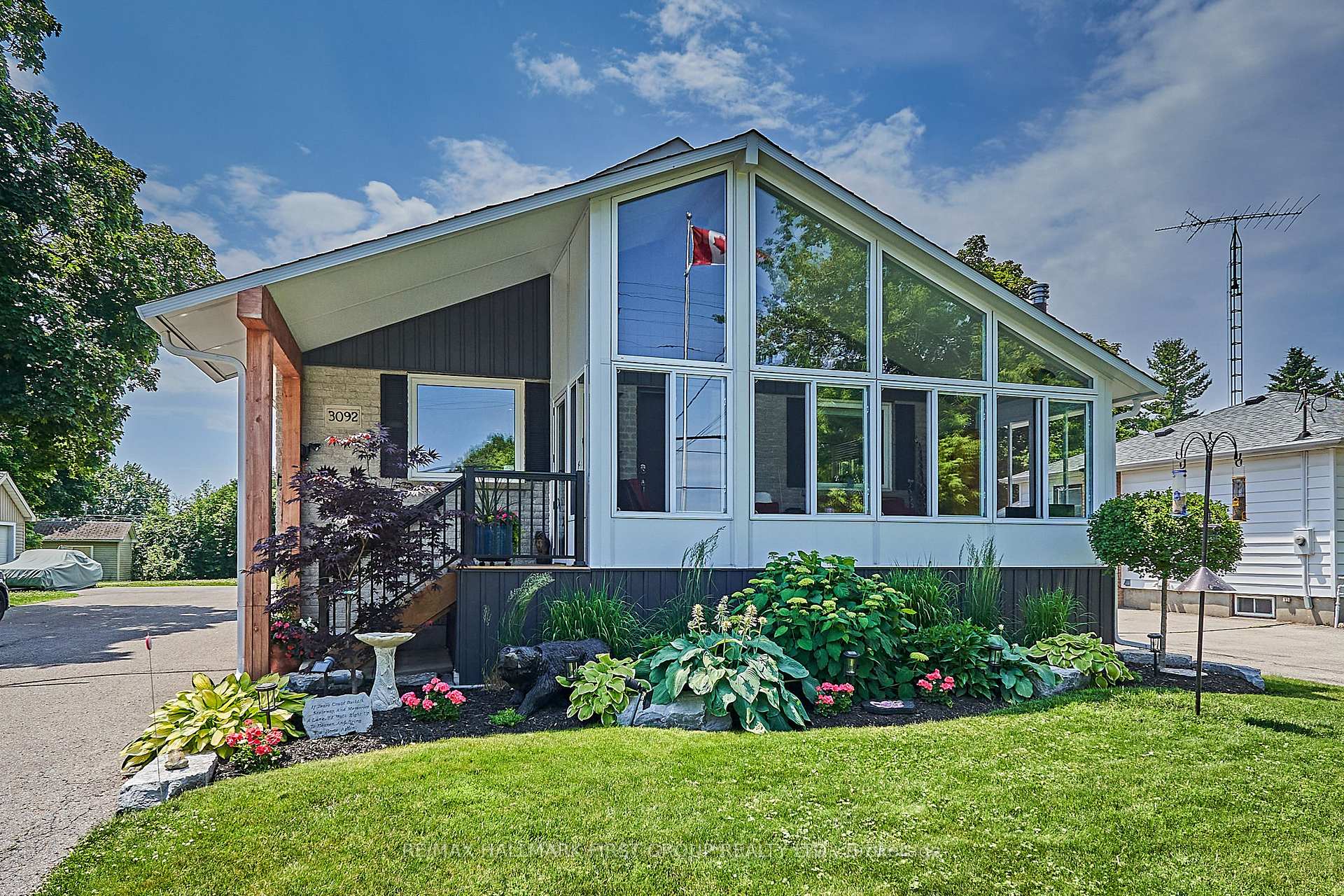 Photo 2 of 3092 Courtice Road, Clarington, Courtice — HOMEH