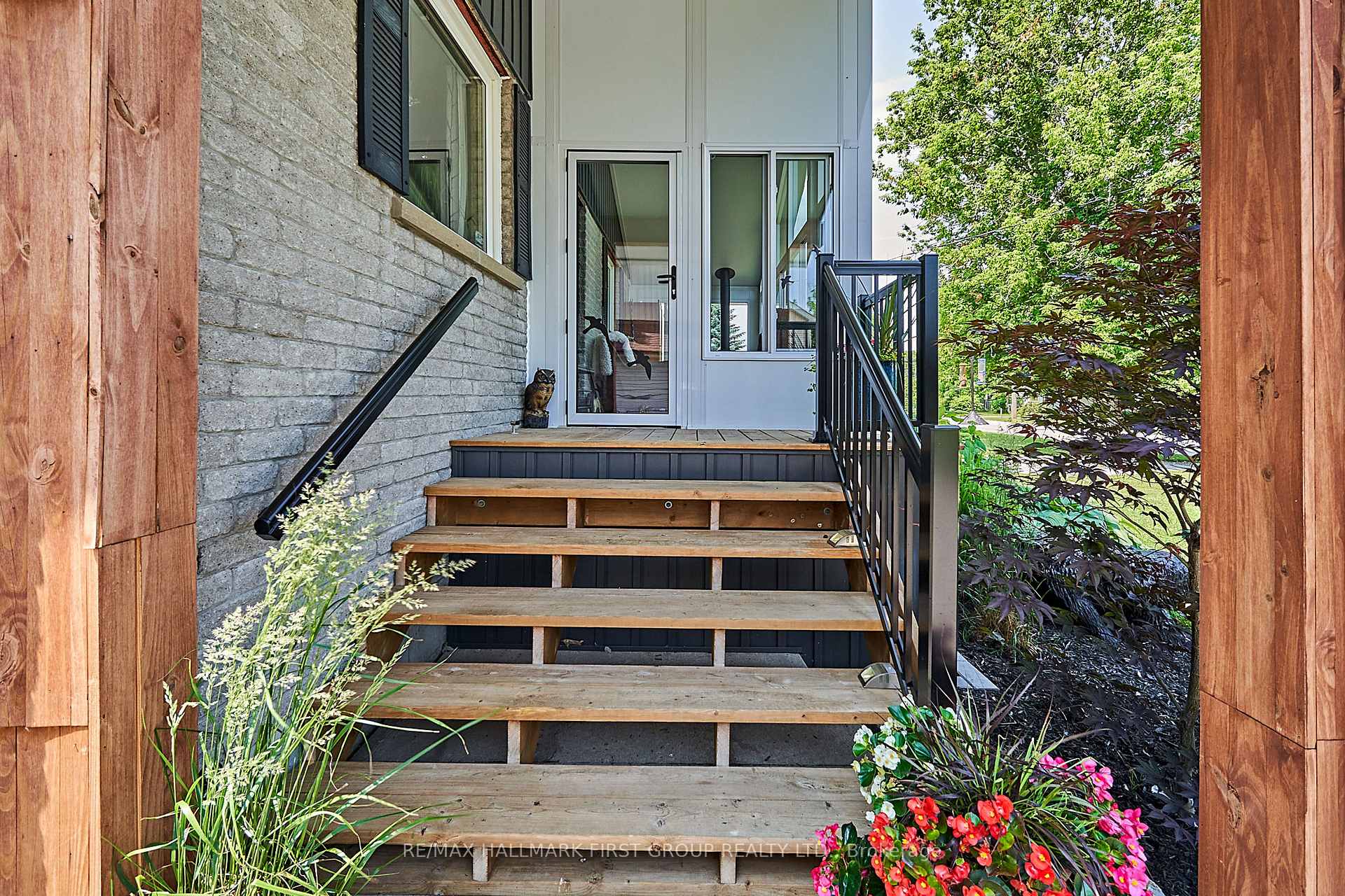 Photo 3 of 3092 Courtice Road, Clarington, Courtice — HOMEH
