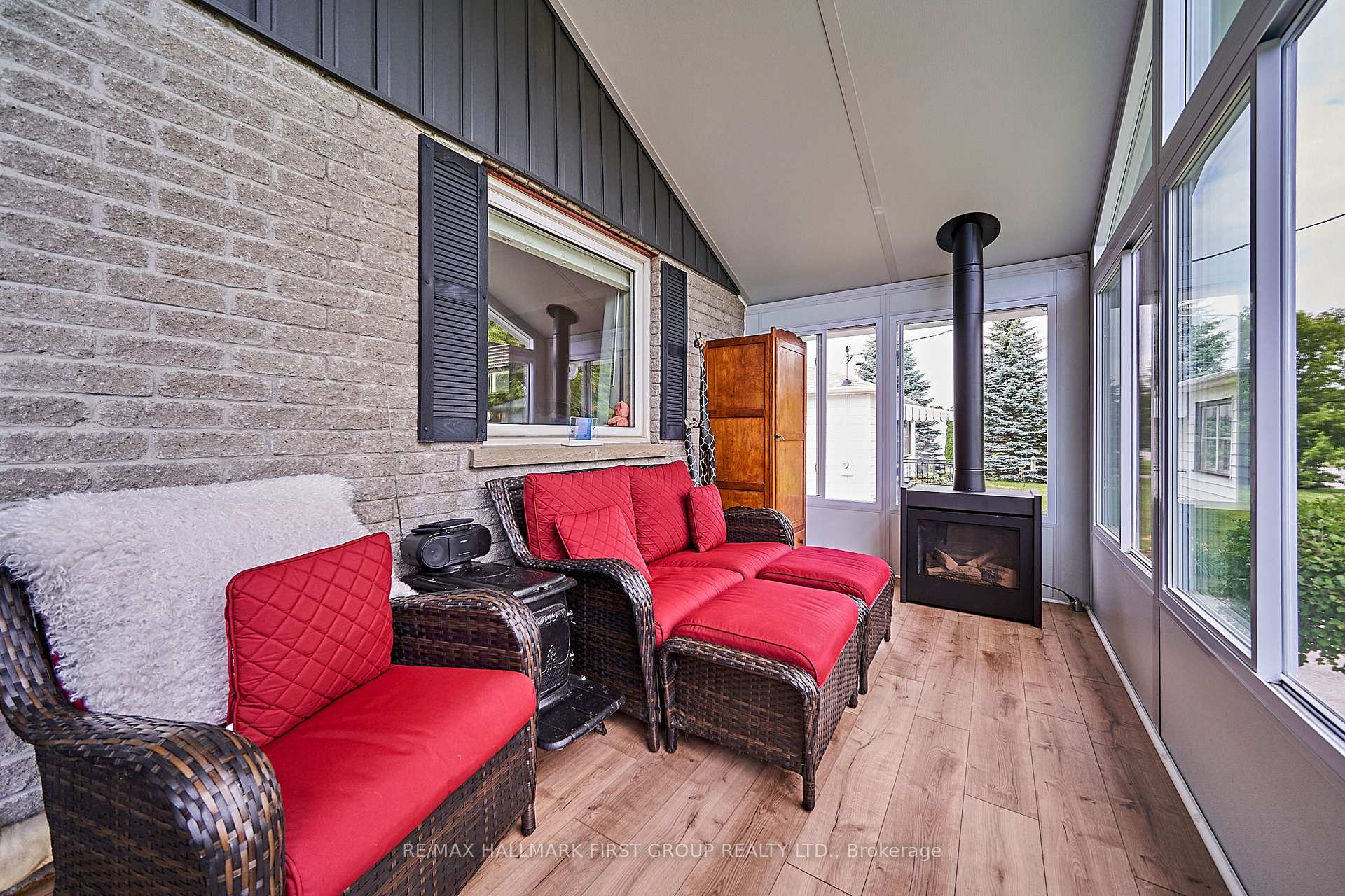 Photo 4 of 3092 Courtice Road, Clarington, Courtice — HOMEH