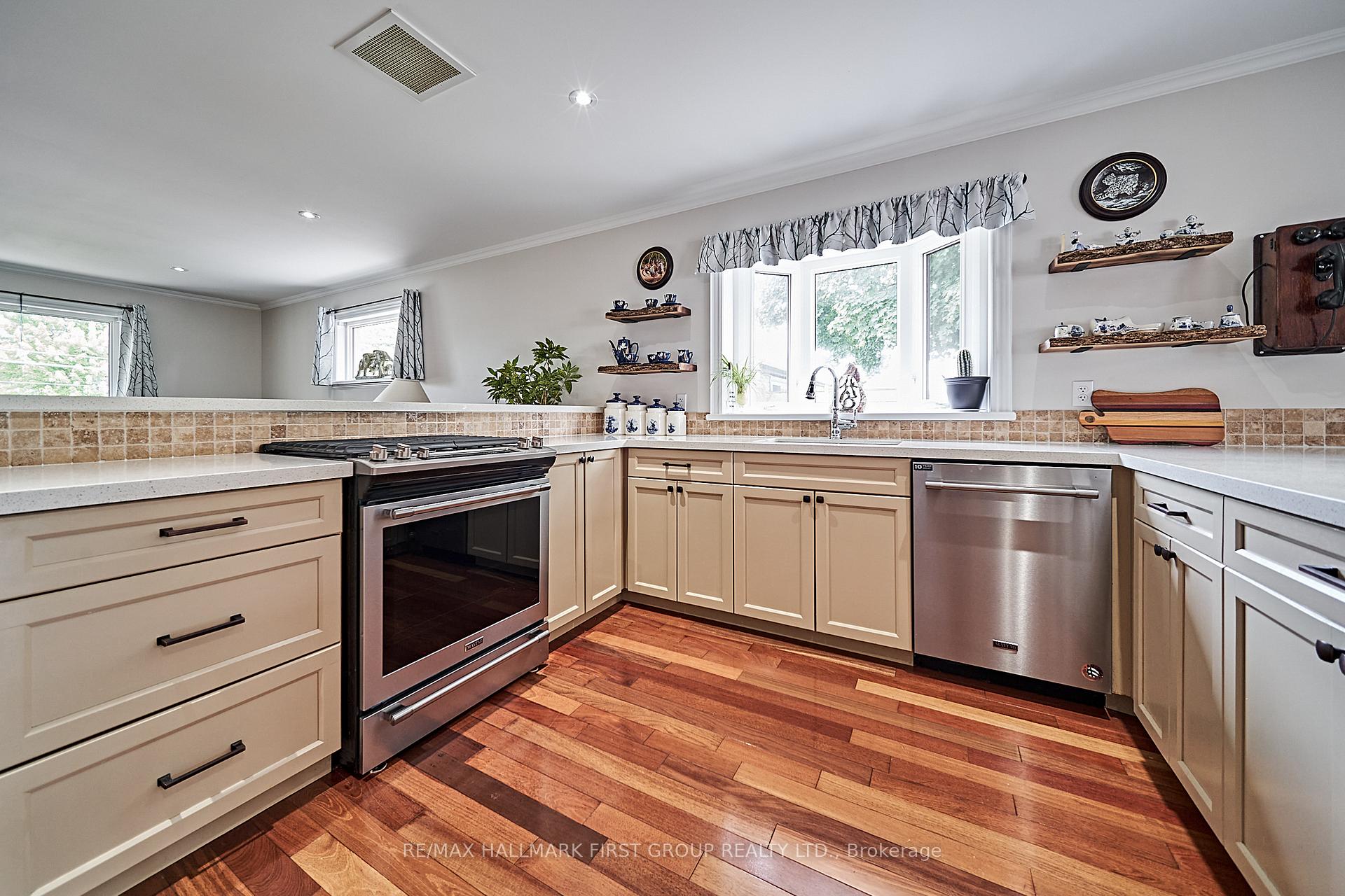 Photo 12 of 3092 Courtice Road, Clarington, Courtice — HOMEH