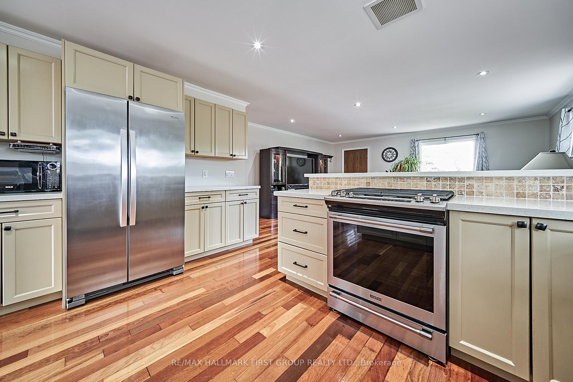 Photo 13 of 3092 Courtice Road, Clarington, Courtice — HOMEH