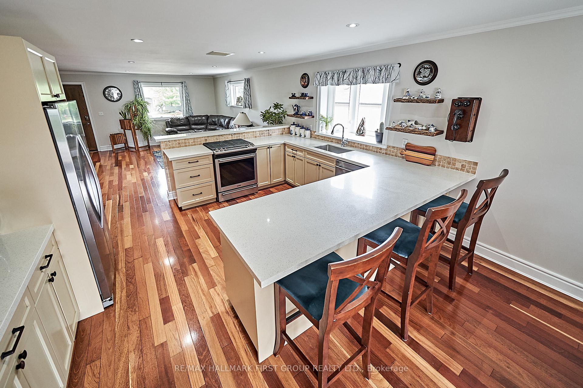 Photo 14 of 3092 Courtice Road, Clarington, Courtice — HOMEH