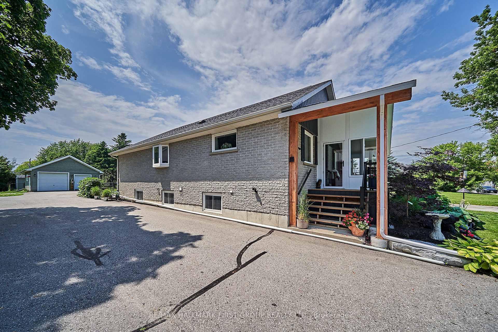 Photo 26 of 3092 Courtice Road, Clarington, Courtice — HOMEH