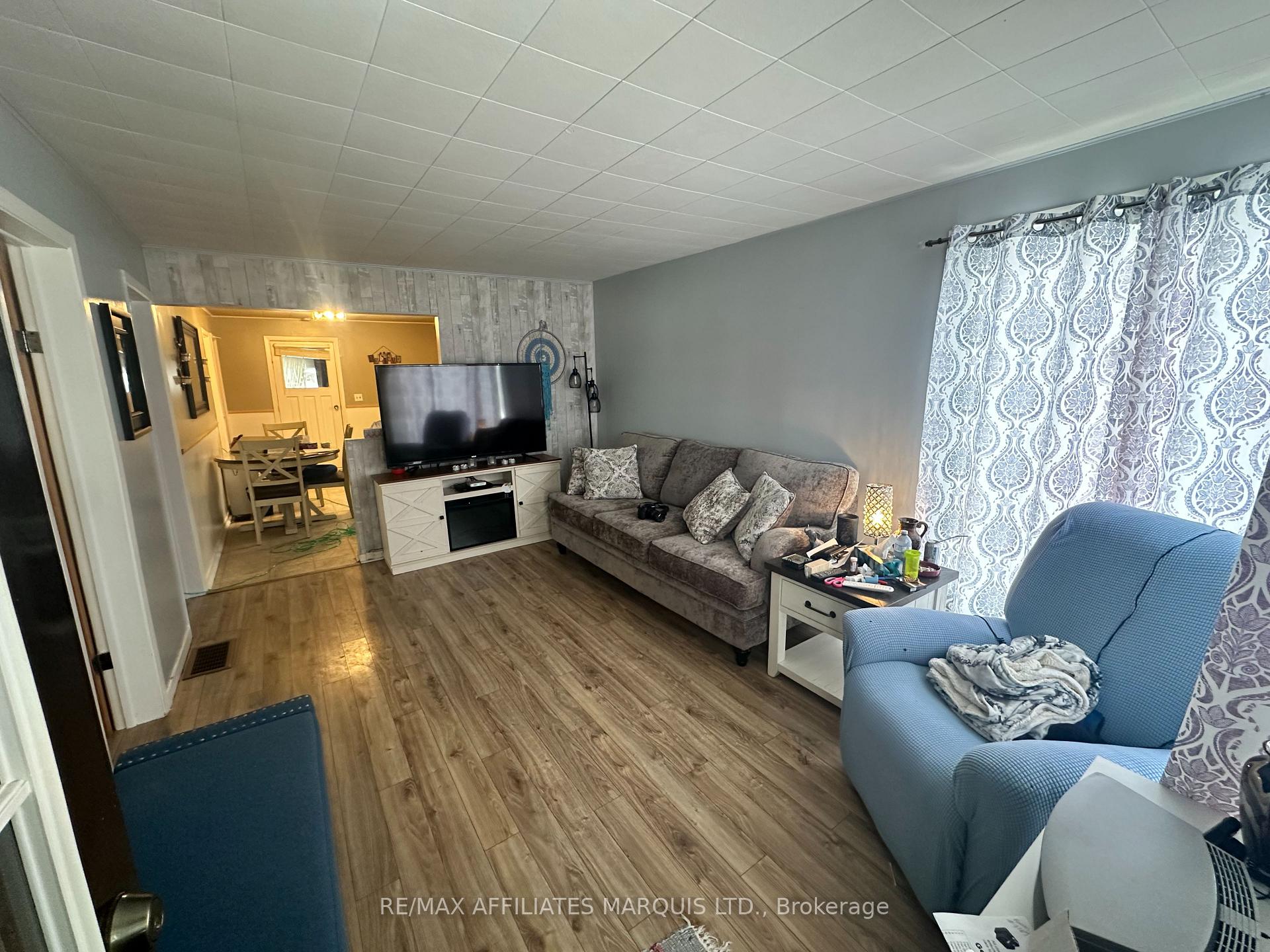 Photo 3 of 1223 Cumberland Street, Cornwall — HOMEH