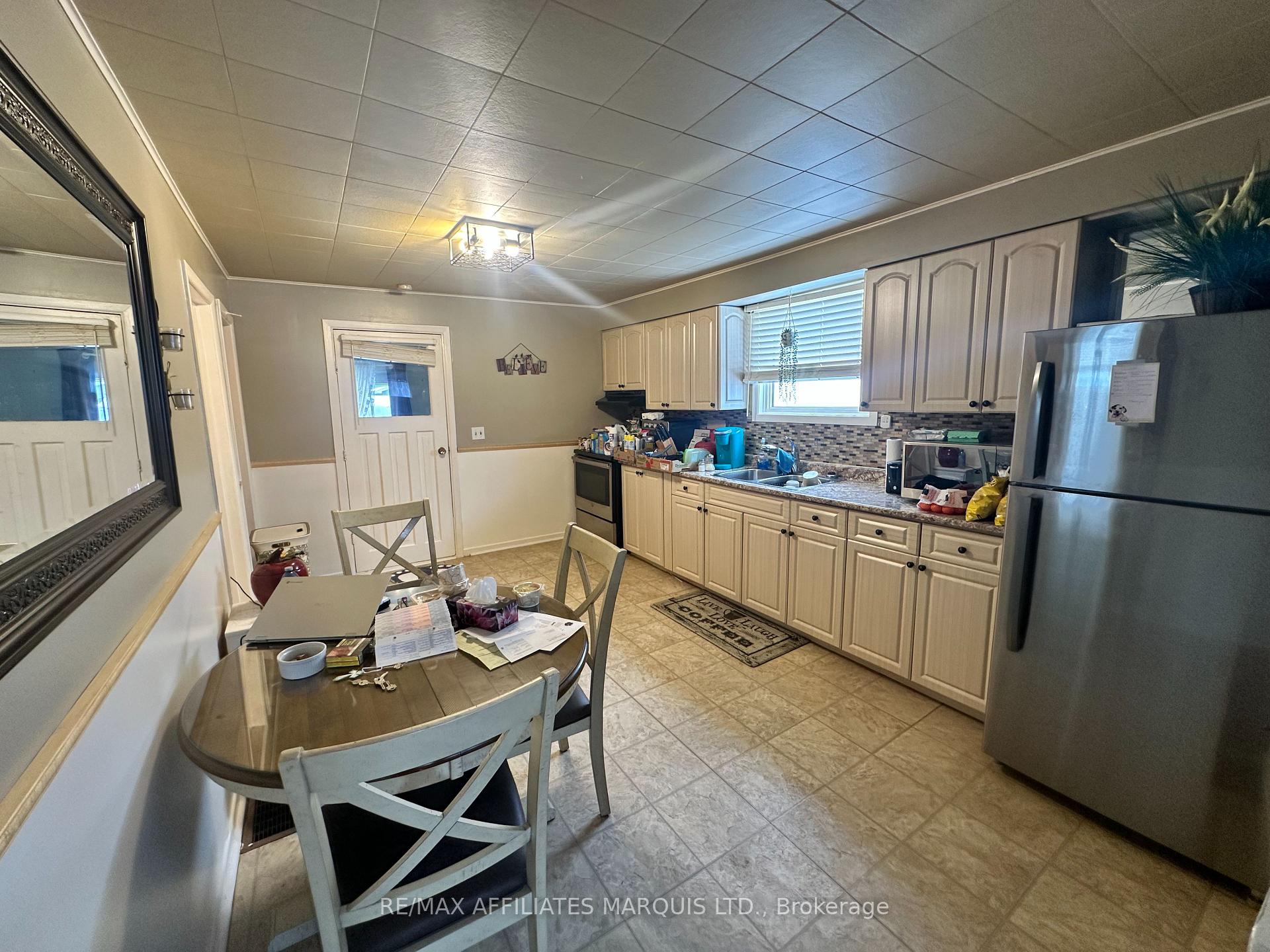 Photo 4 of 1223 Cumberland Street, Cornwall — HOMEH