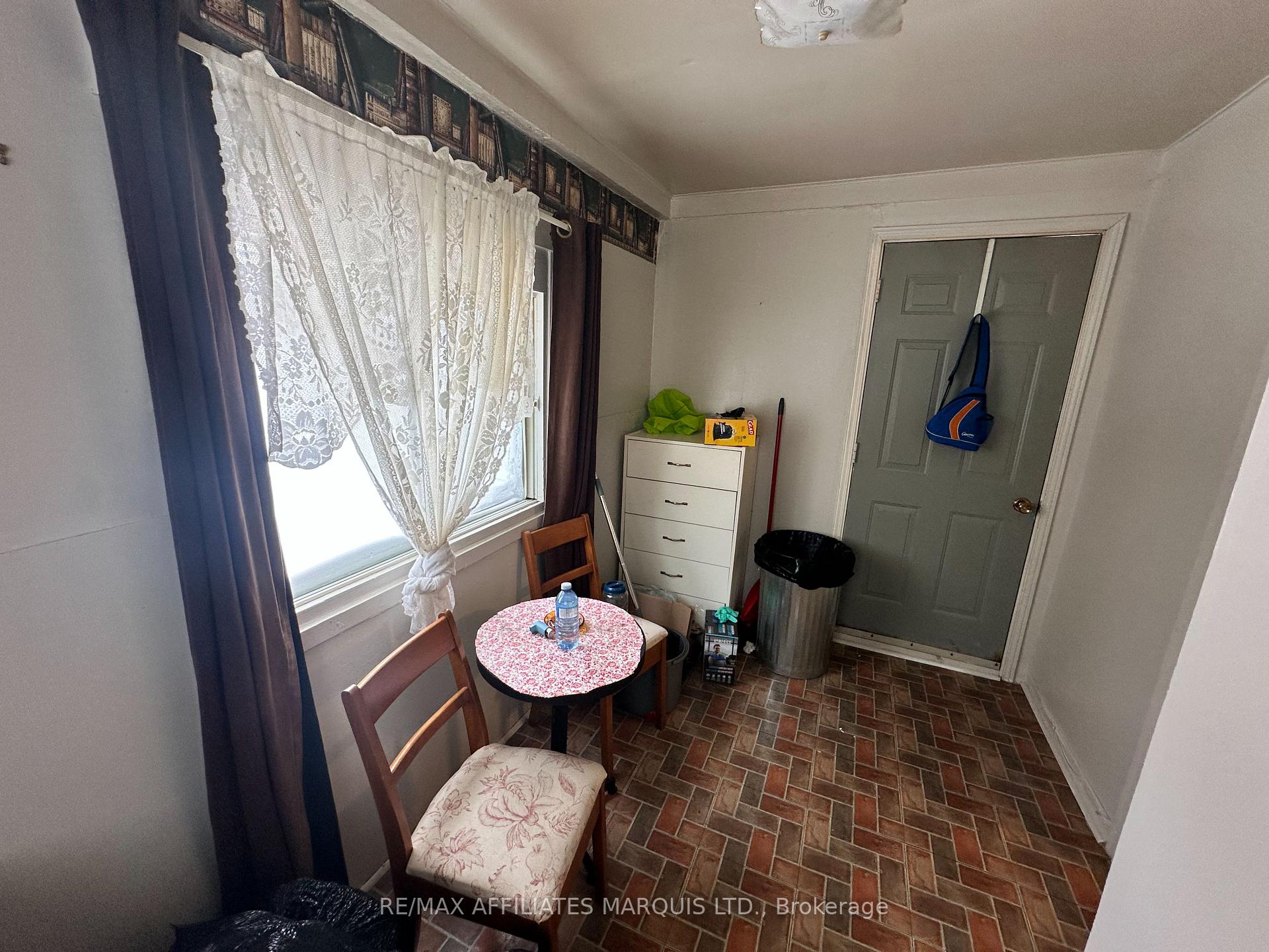 Photo 8 of 1223 Cumberland Street, Cornwall — HOMEH