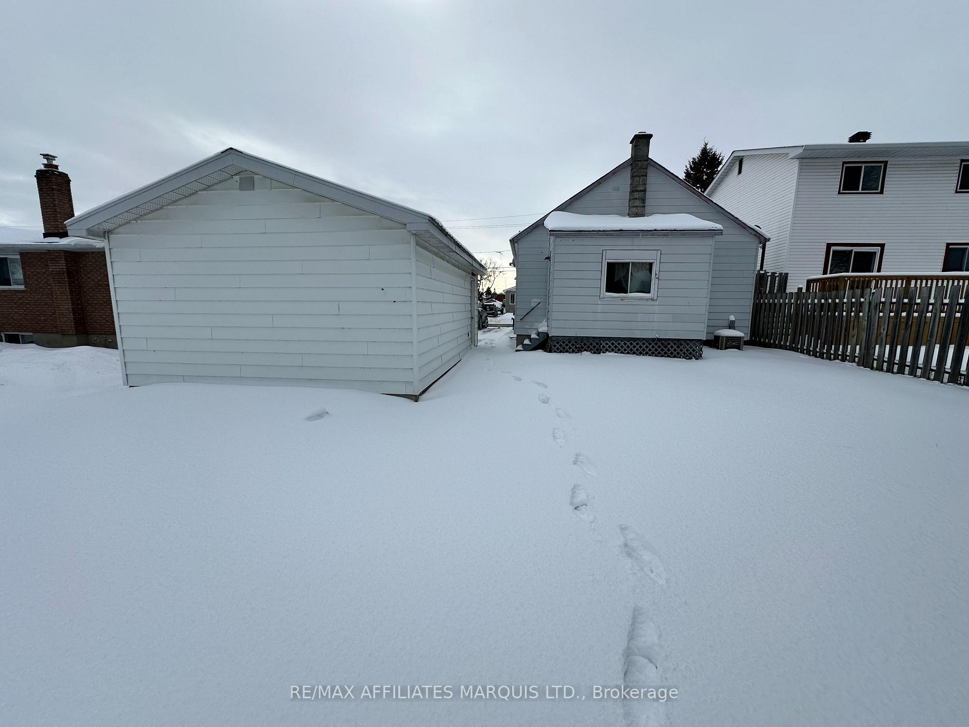 Photo 11 of 1223 Cumberland Street, Cornwall — HOMEH