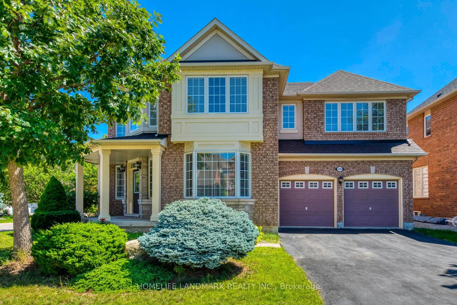 Front of 2196 Highcliffe Way