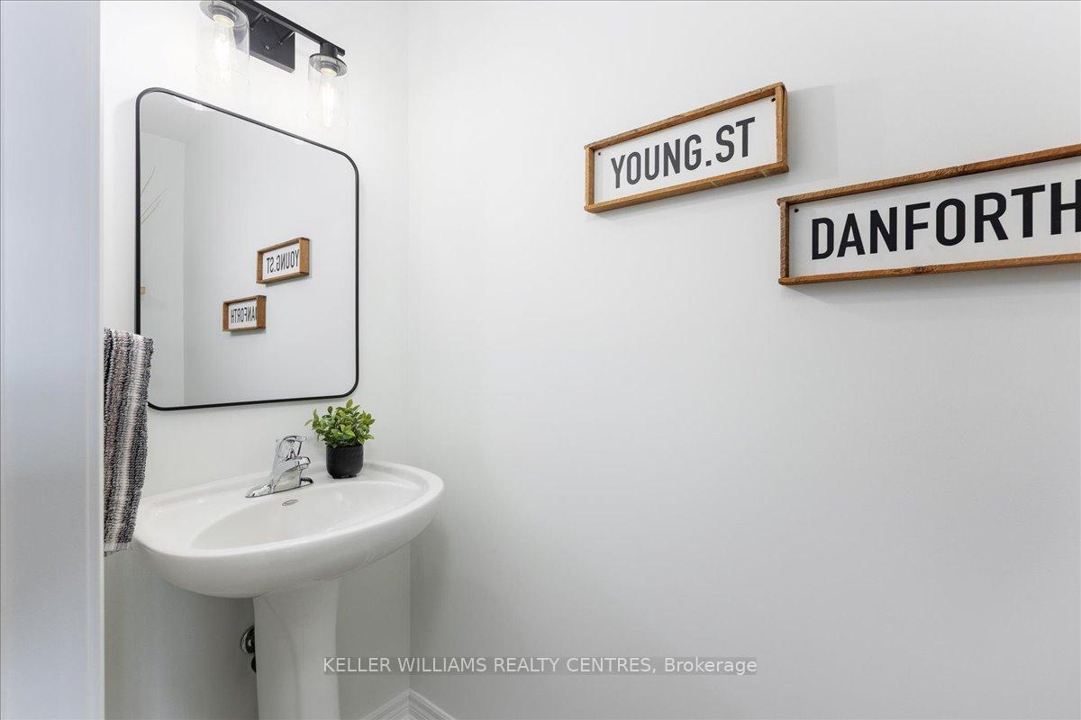 Photo 8 of 16 Caserta Street, Georgina, Keswick North — HOMEH