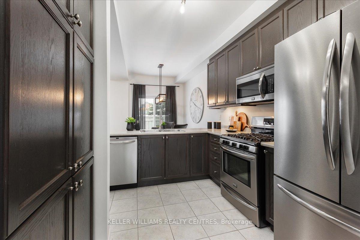 Photo 15 of 16 Caserta Street, Georgina, Keswick North — HOMEH