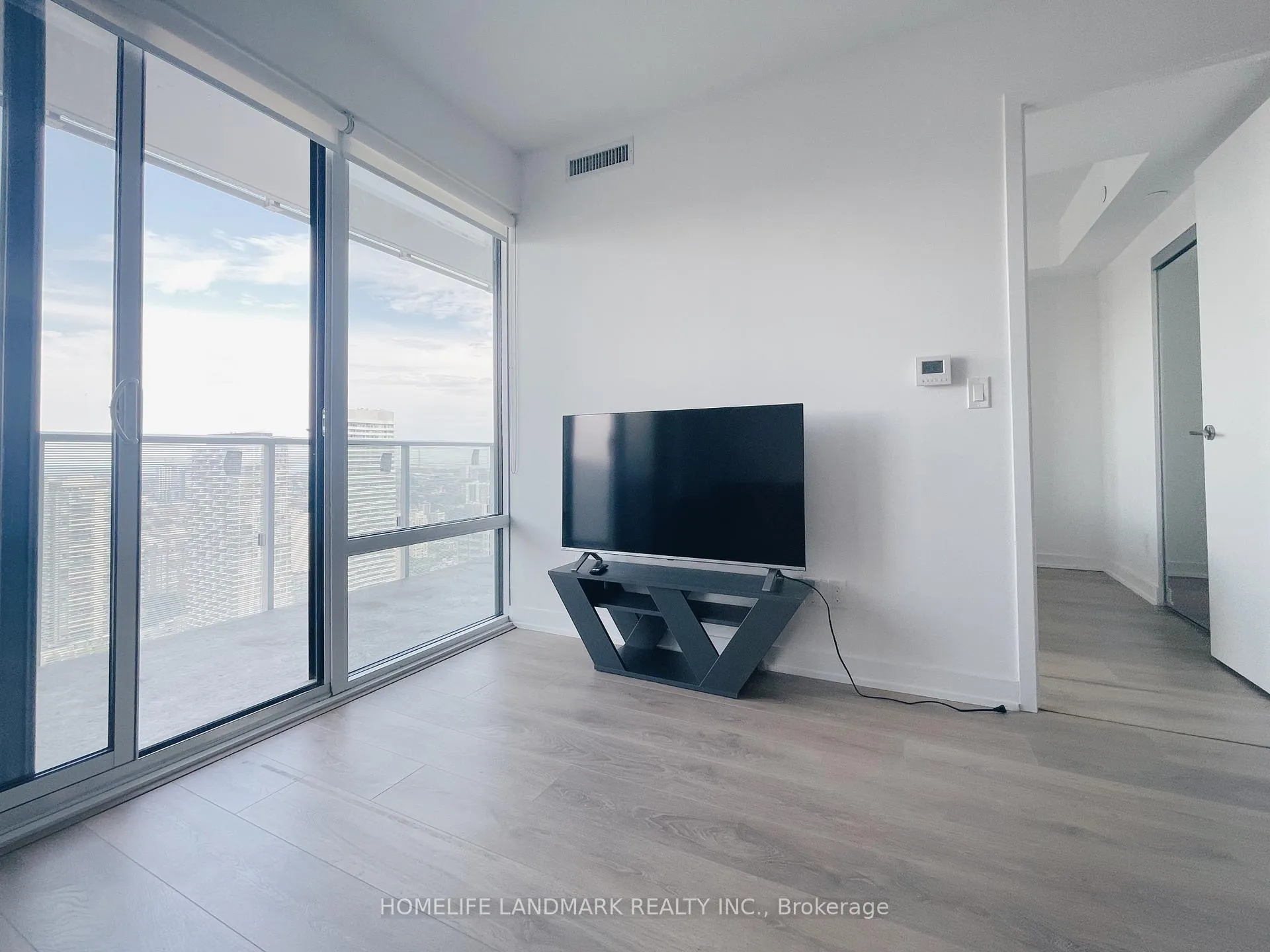 Photo 4 of Unit 3408, 501 Yonge Street, Toronto, Church-Yonge Corridor — HOMEH