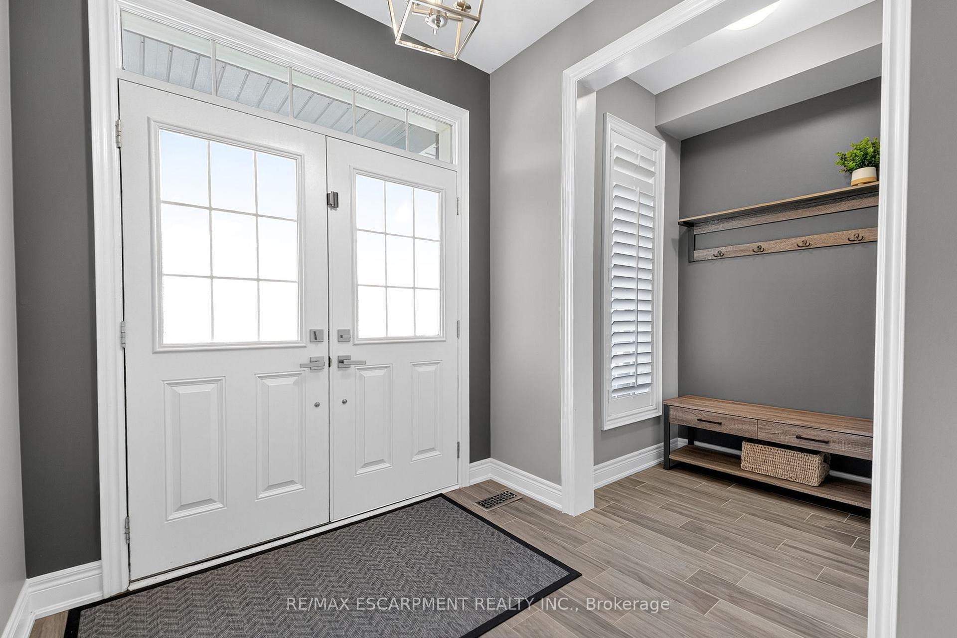 Photo 5 of 117 Wimberly Avenue, Hamilton, Waterdown — HOMEH