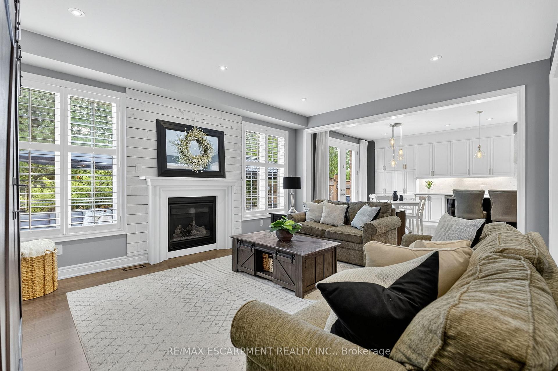 Photo 11 of 117 Wimberly Avenue, Hamilton, Waterdown — HOMEH