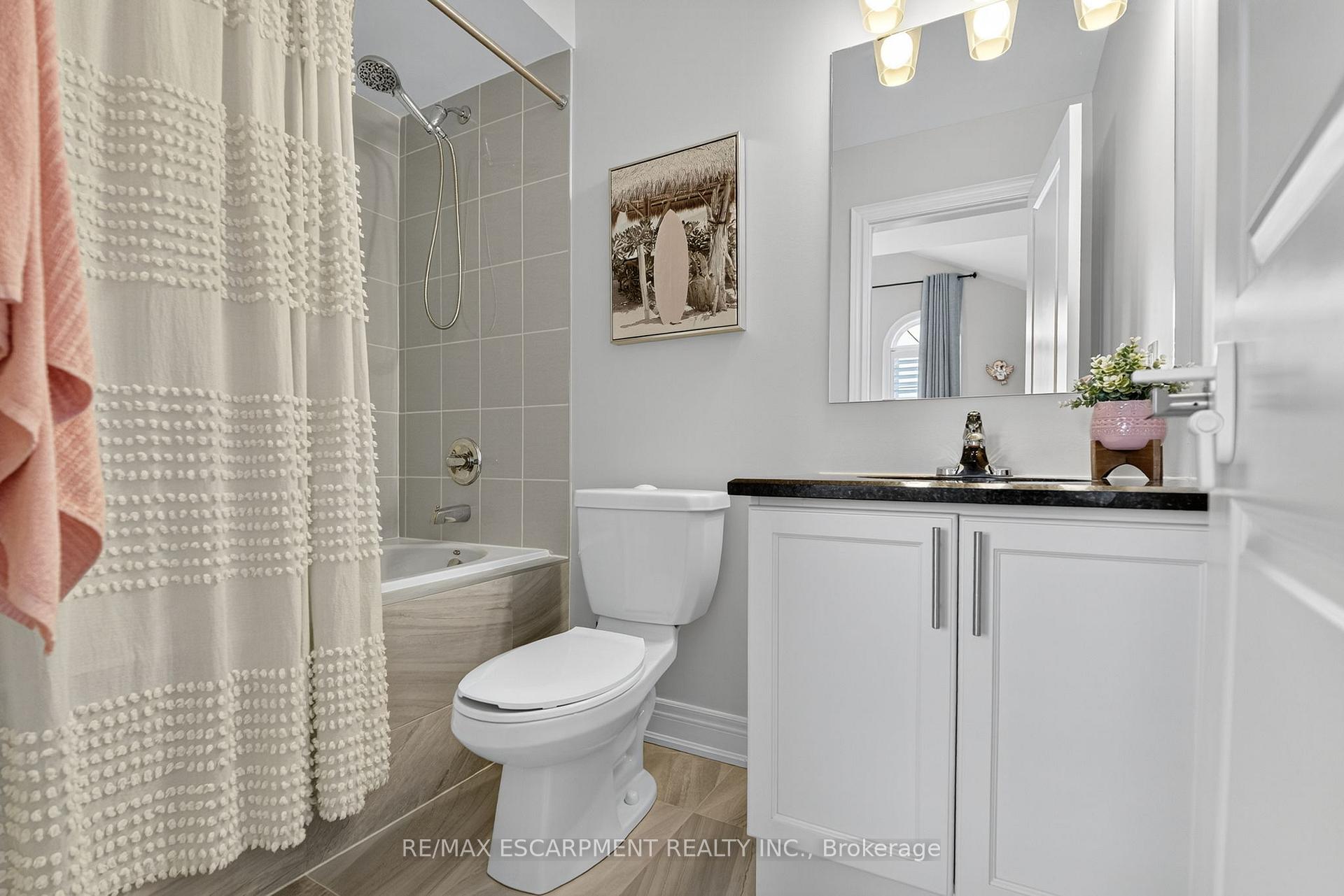 Photo 25 of 117 Wimberly Avenue, Hamilton, Waterdown — HOMEH