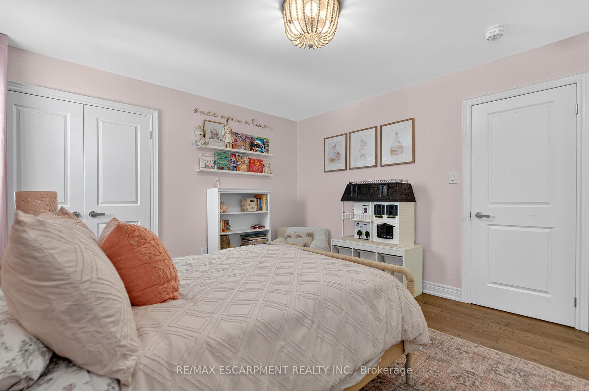 Photo 27 of 117 Wimberly Avenue, Hamilton, Waterdown — HOMEH