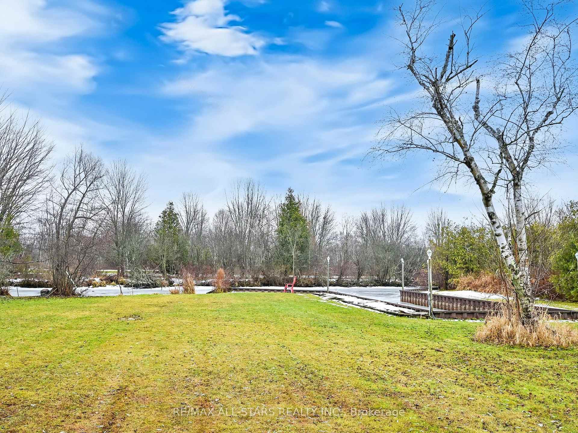 Photo 2 of 67B Irving Drive, Georgina, Pefferlaw — HOMEH
