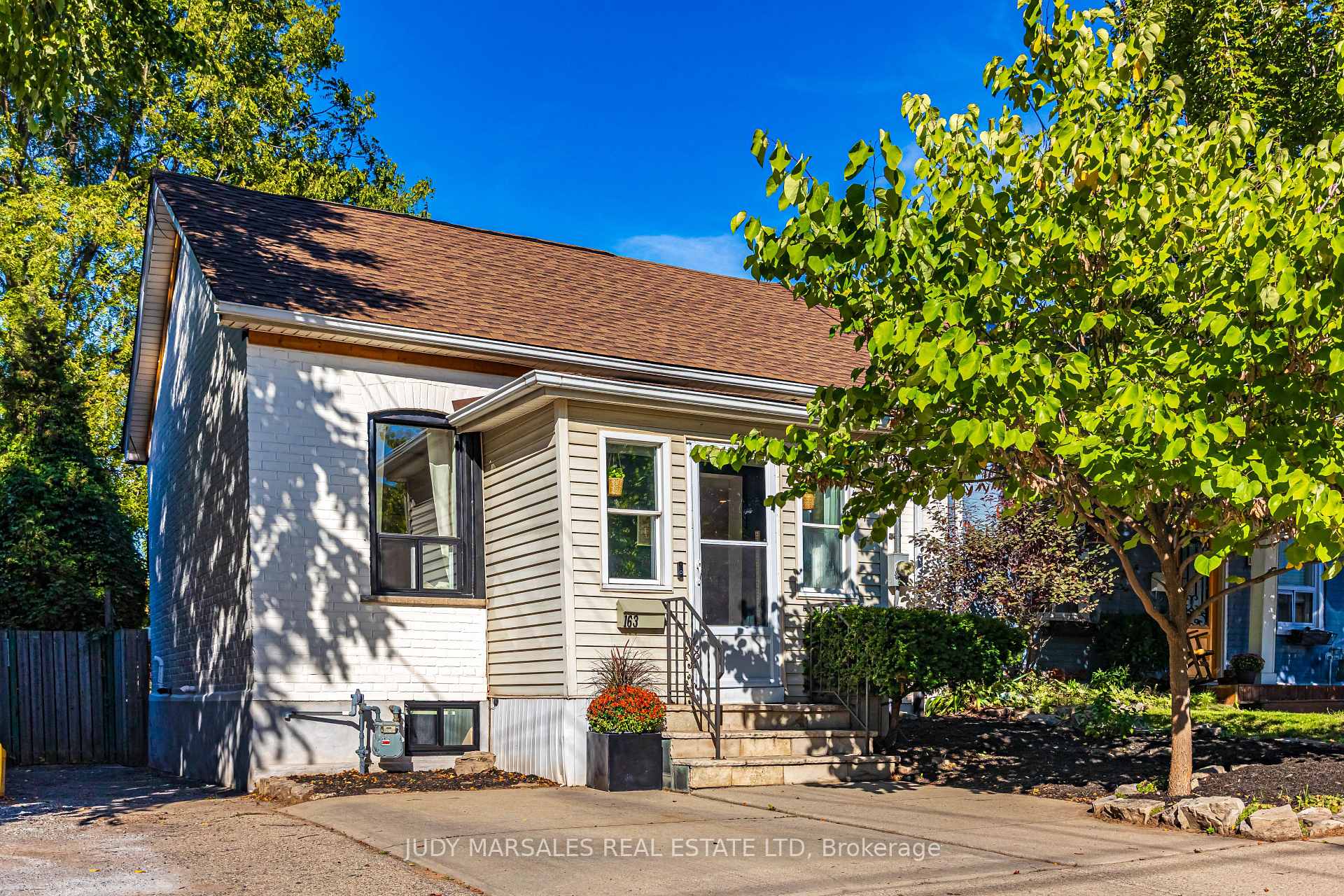 Photo 1 of 163 Ferrie Street E, Hamilton, North End — HOMEH