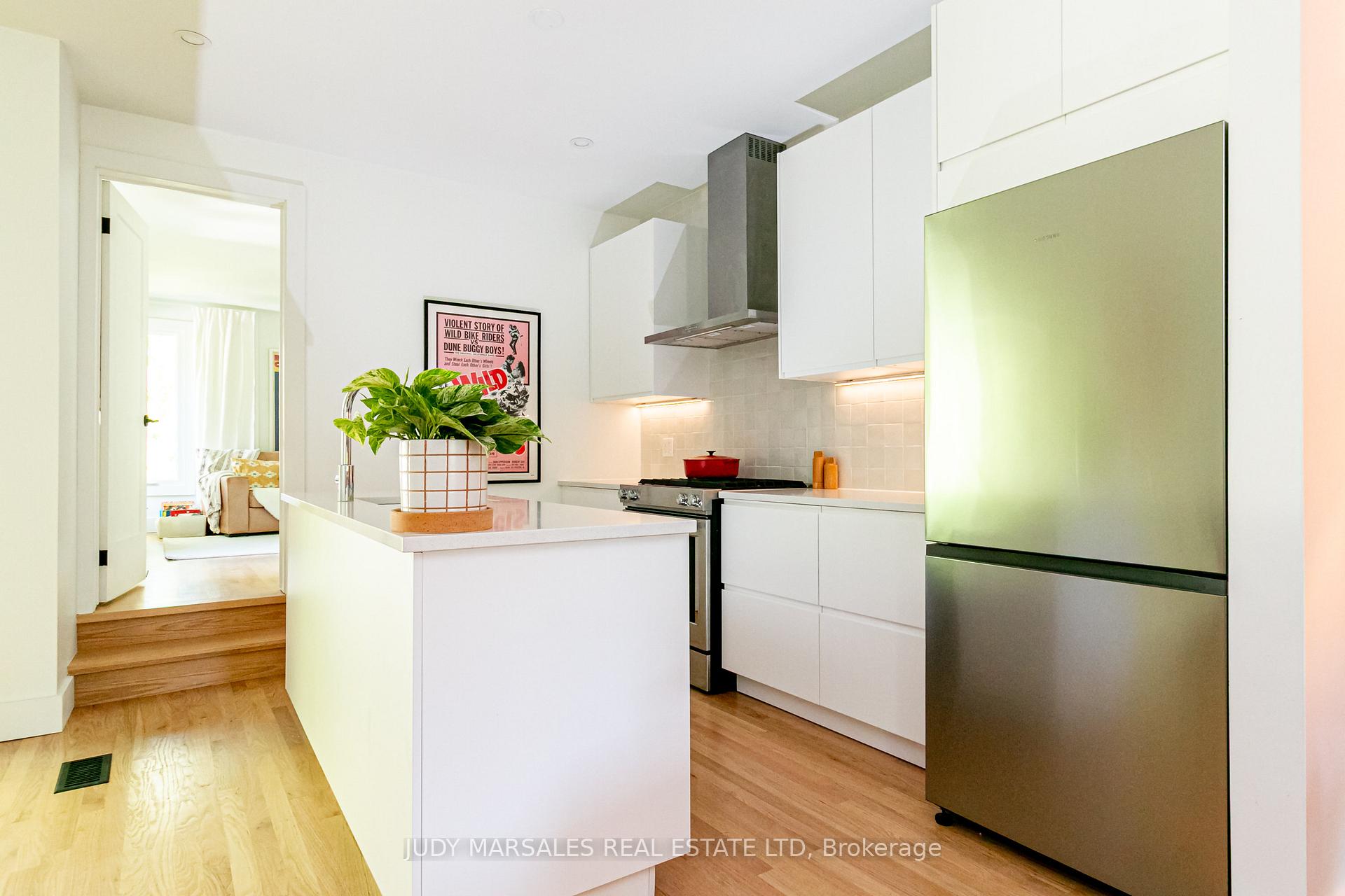 Photo 9 of 163 Ferrie Street E, Hamilton, North End — HOMEH