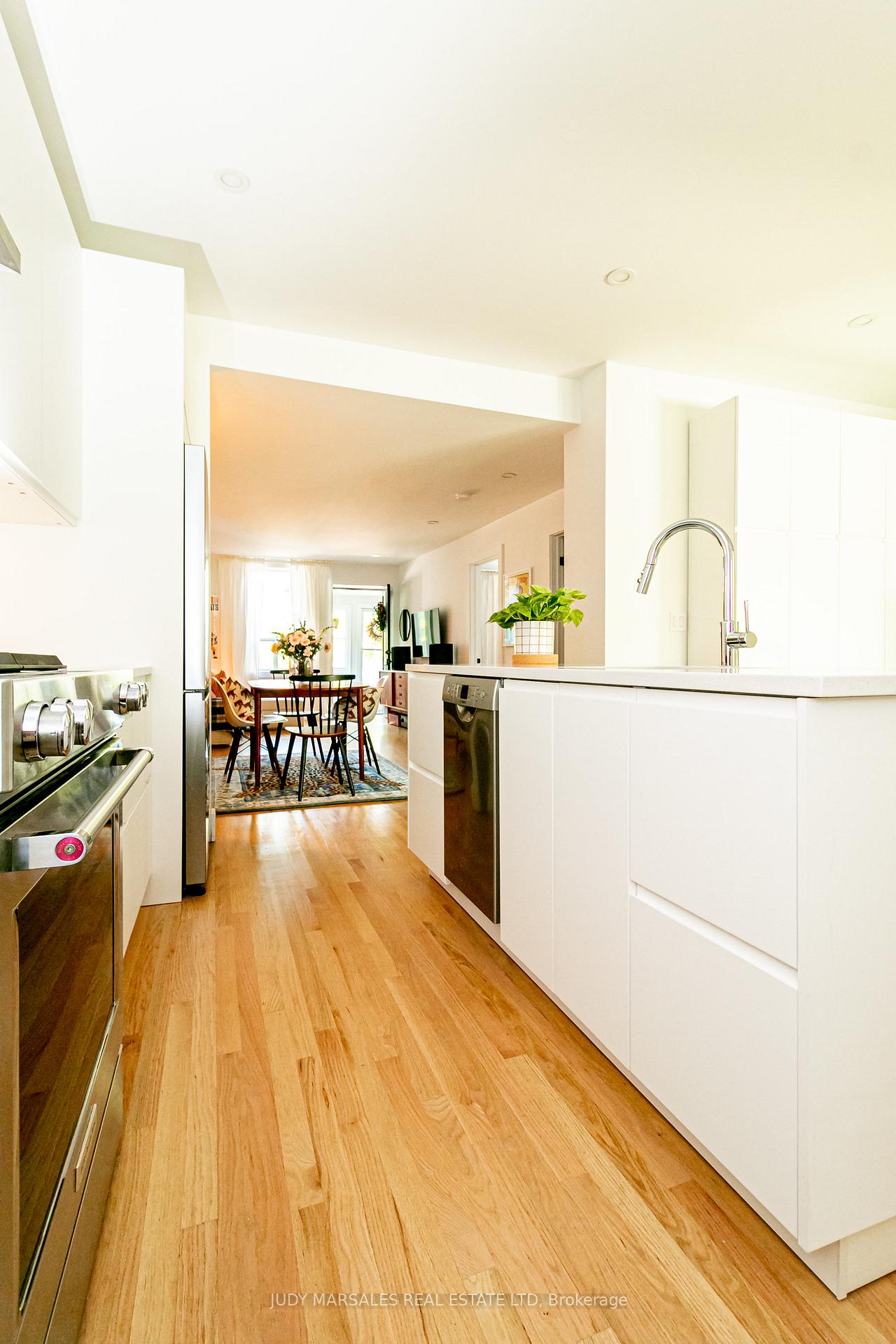 Photo 14 of 163 Ferrie Street E, Hamilton, North End — HOMEH