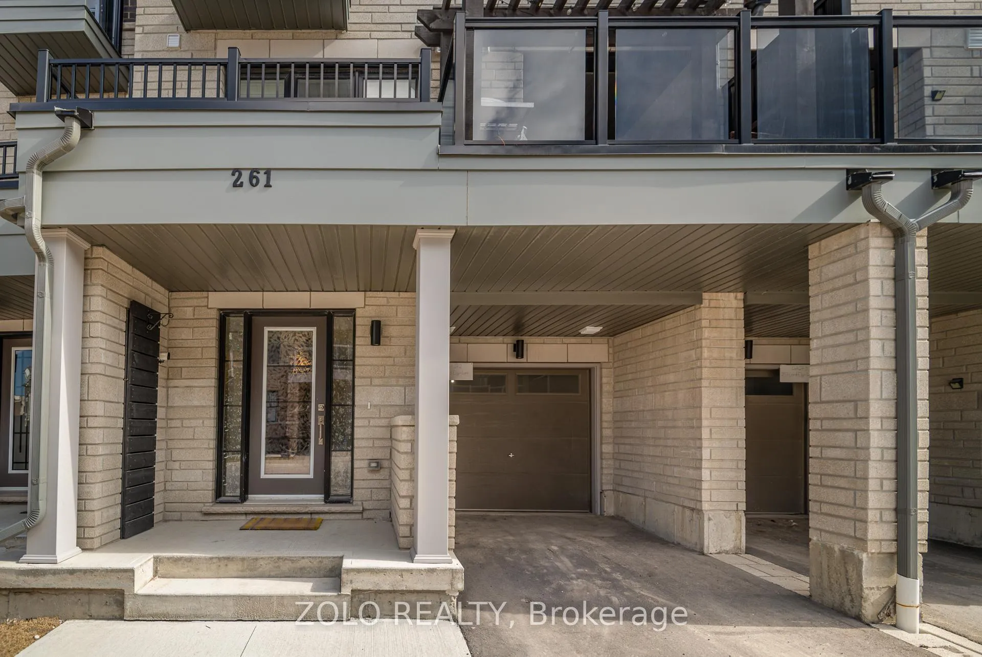Photo 4 of 261 Lord Elgin Lane, Clarington, Bowmanville — HOMEH