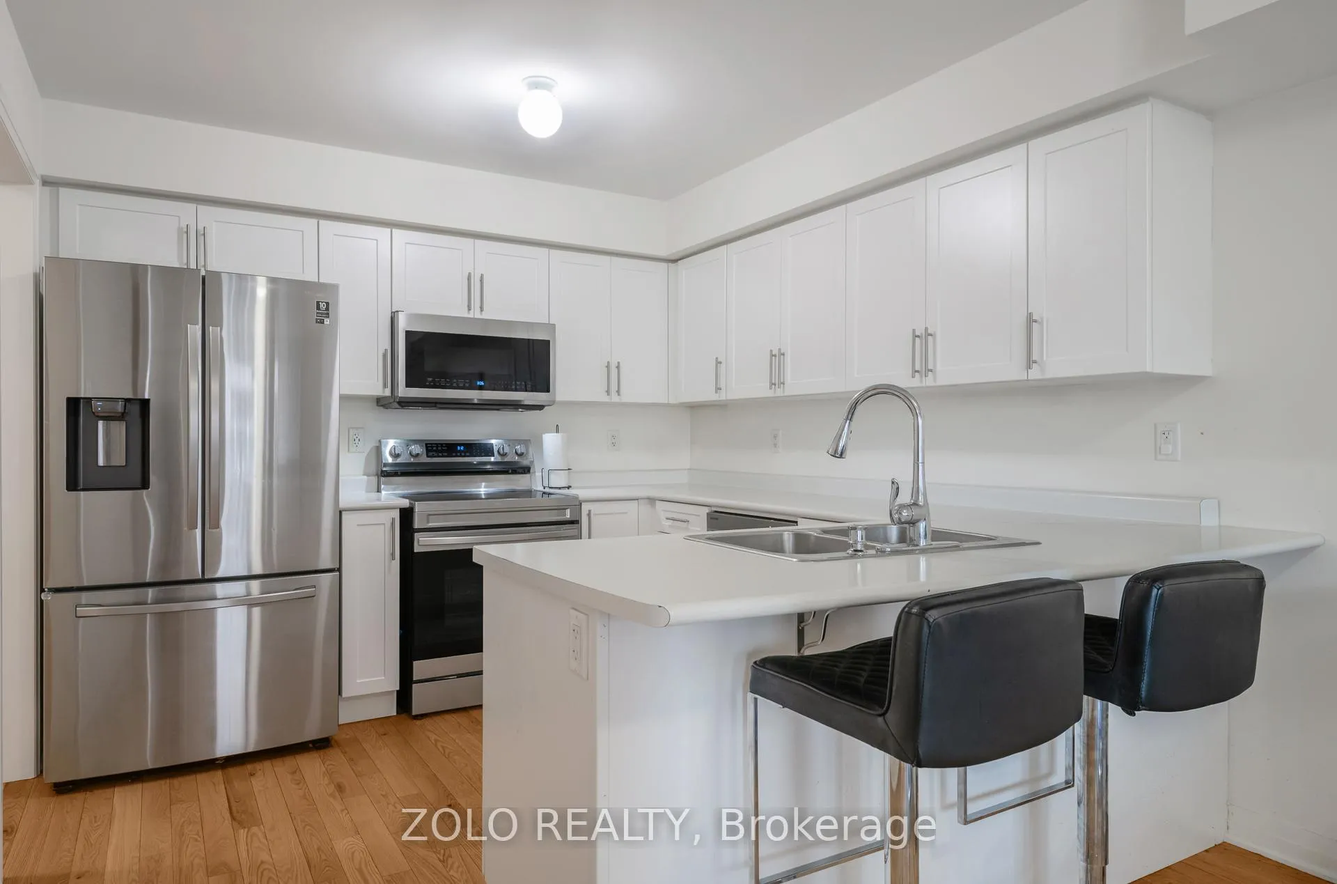 Photo 14 of 261 Lord Elgin Lane, Clarington, Bowmanville — HOMEH