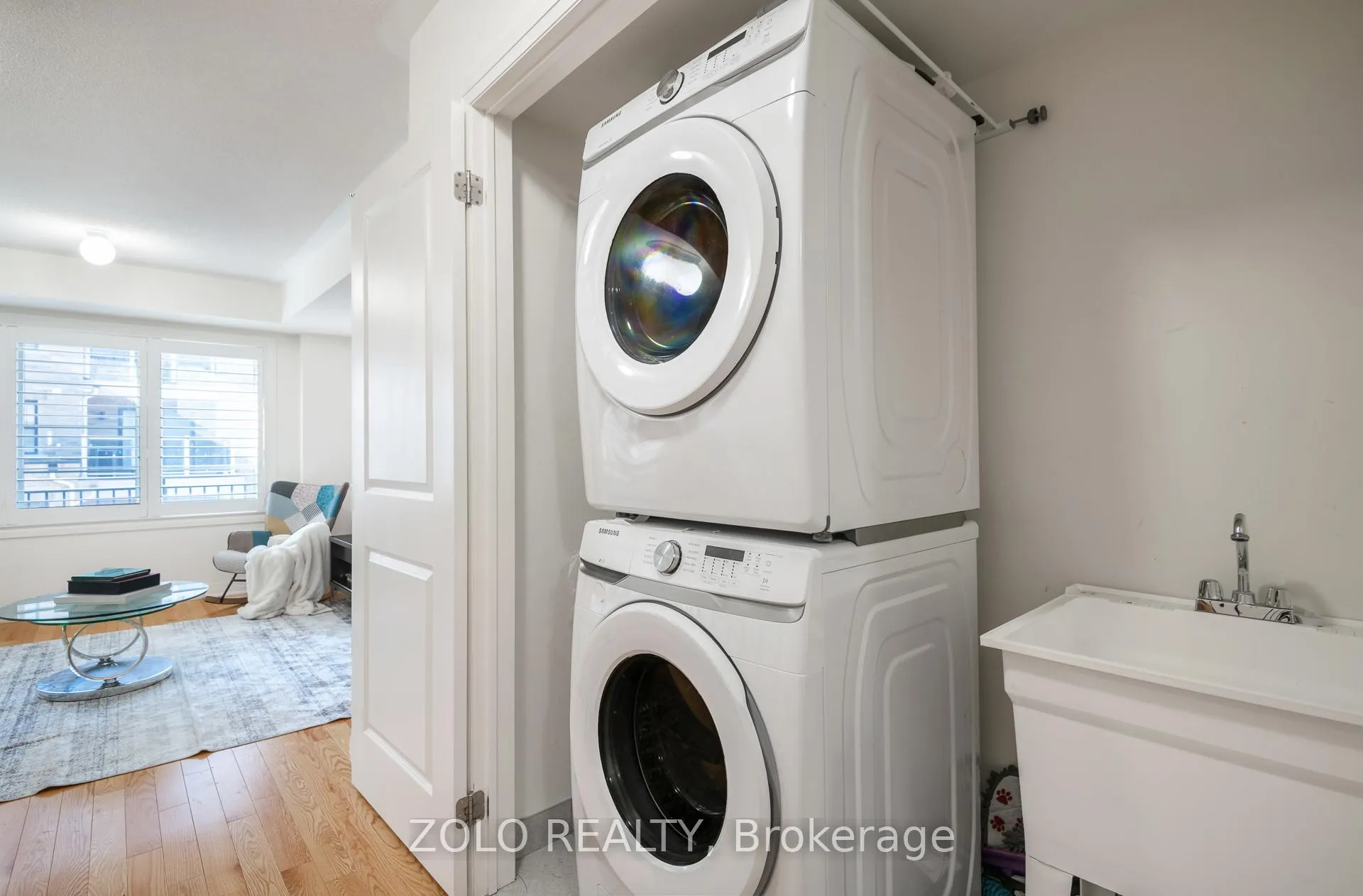 Photo 17 of 261 Lord Elgin Lane, Clarington, Bowmanville — HOMEH