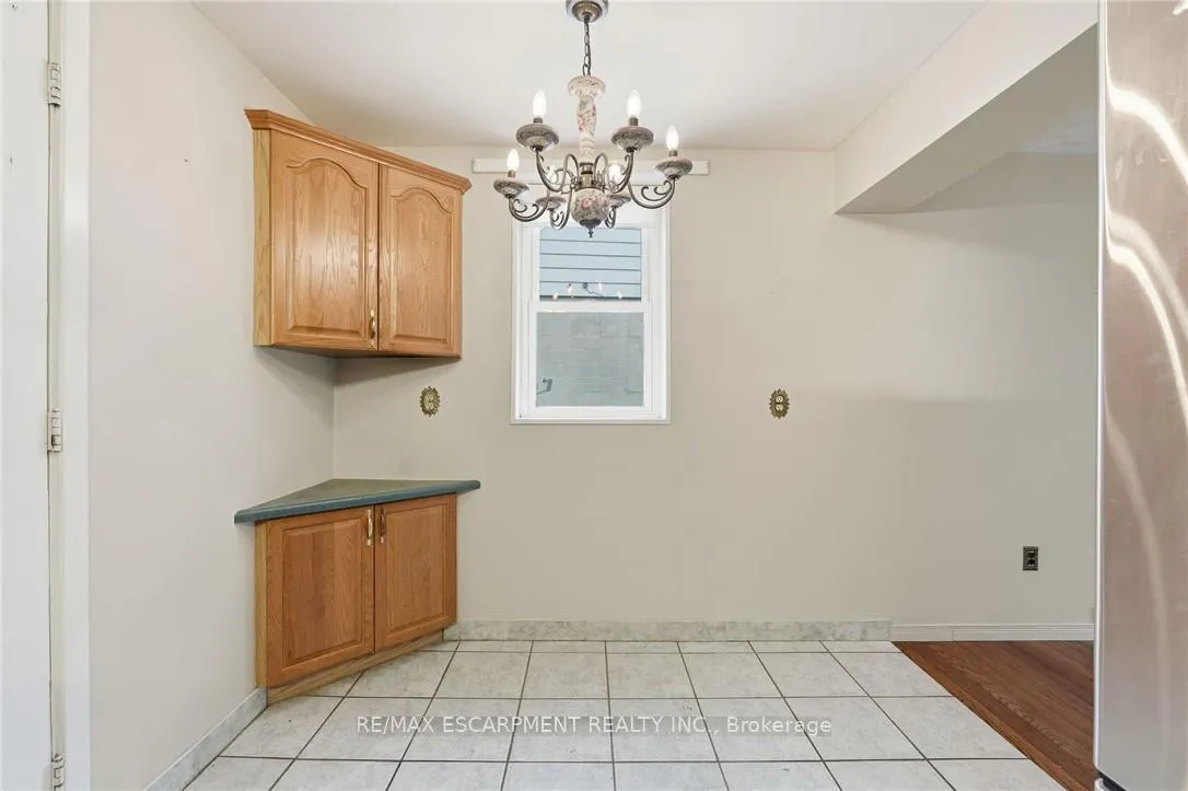 Photo 12 of 92 Gary Avenue, Hamilton, Ainslie Wood — HOMEH