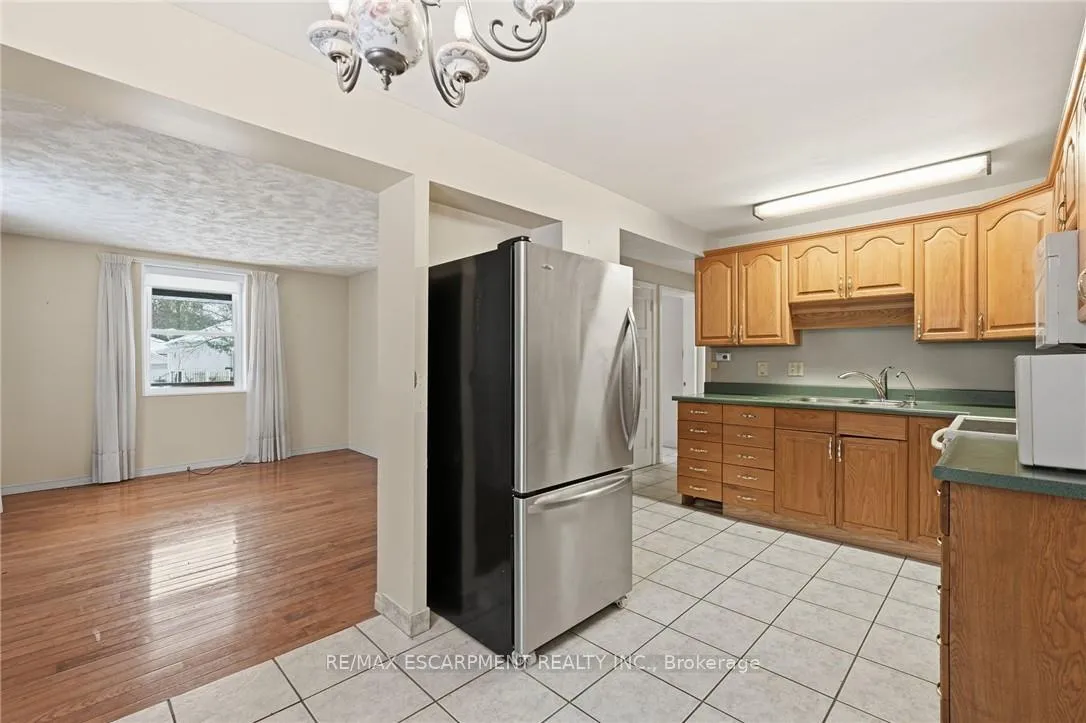 Photo 14 of 92 Gary Avenue, Hamilton, Ainslie Wood — HOMEH
