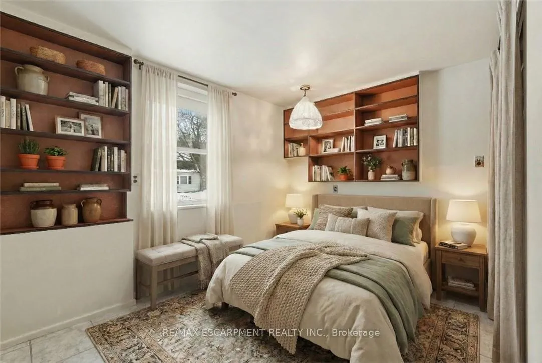 Photo 19 of 92 Gary Avenue, Hamilton, Ainslie Wood — HOMEH