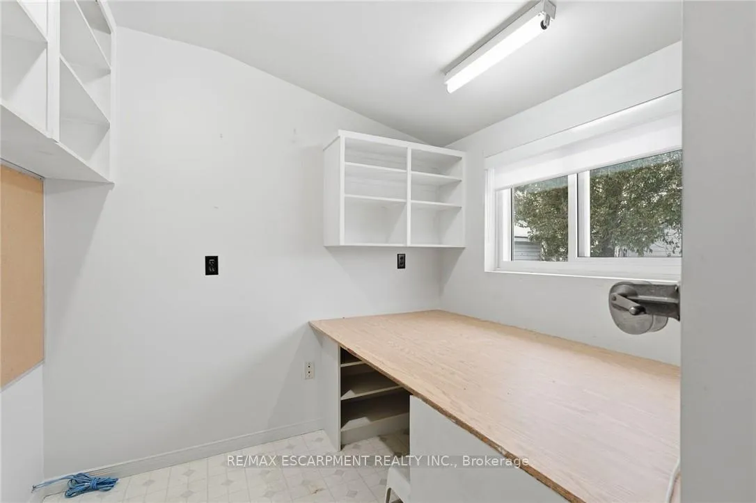 Photo 29 of 92 Gary Avenue, Hamilton, Ainslie Wood — HOMEH