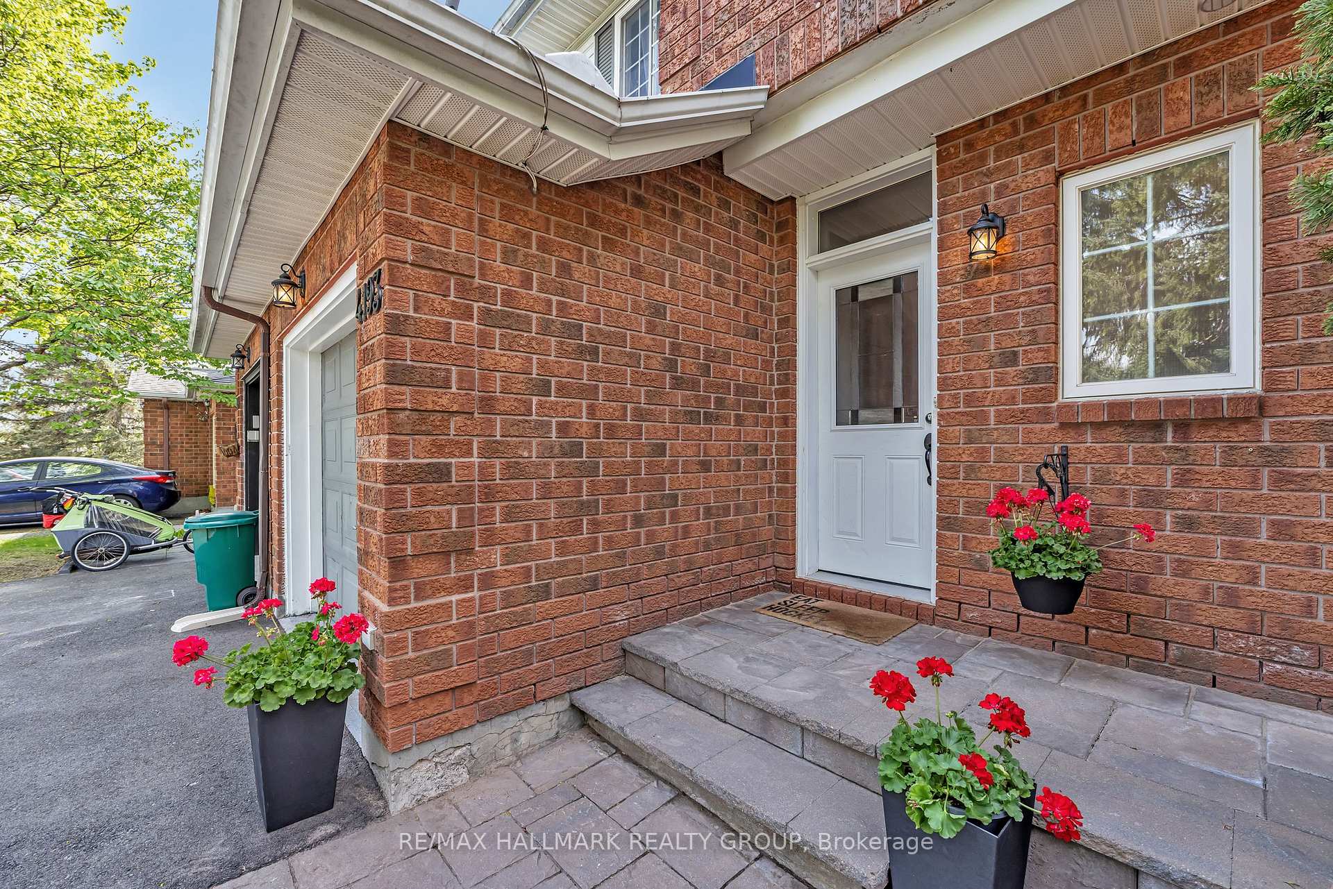 Photo 5 of 4193 Owl Valley Drive, Ottawa, Riverside South/Gloucester Glen — HOMEH