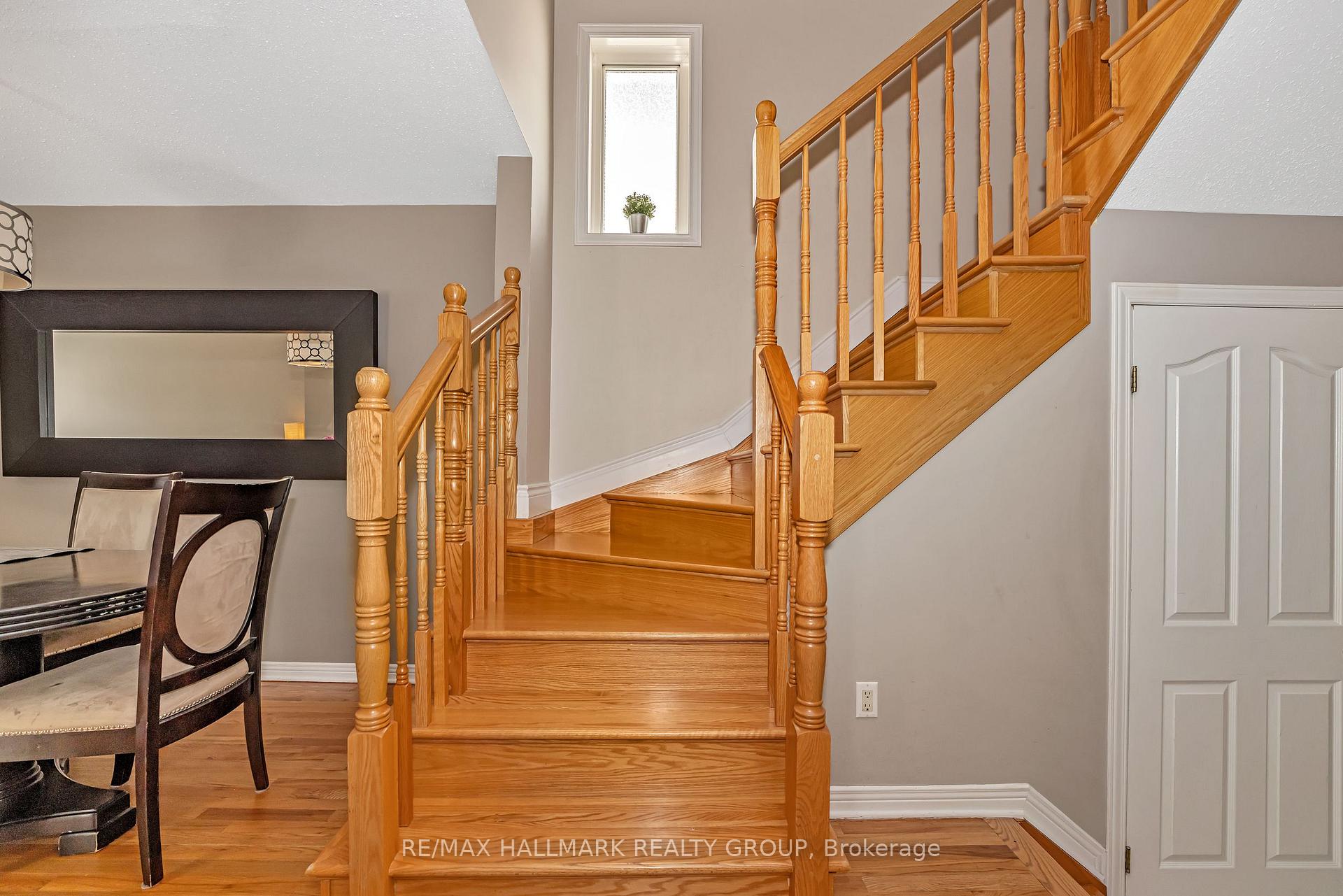 Photo 8 of 4193 Owl Valley Drive, Ottawa, Riverside South/Gloucester Glen — HOMEH