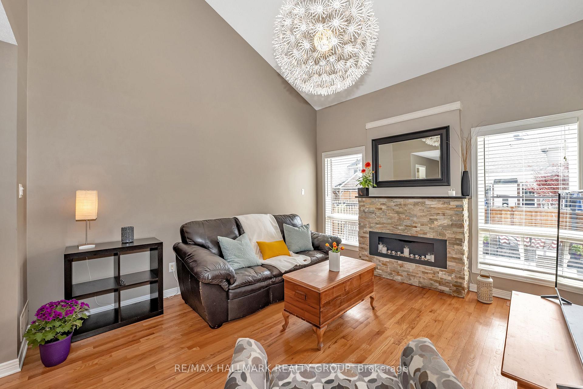 Photo 11 of 4193 Owl Valley Drive, Ottawa, Riverside South/Gloucester Glen — HOMEH