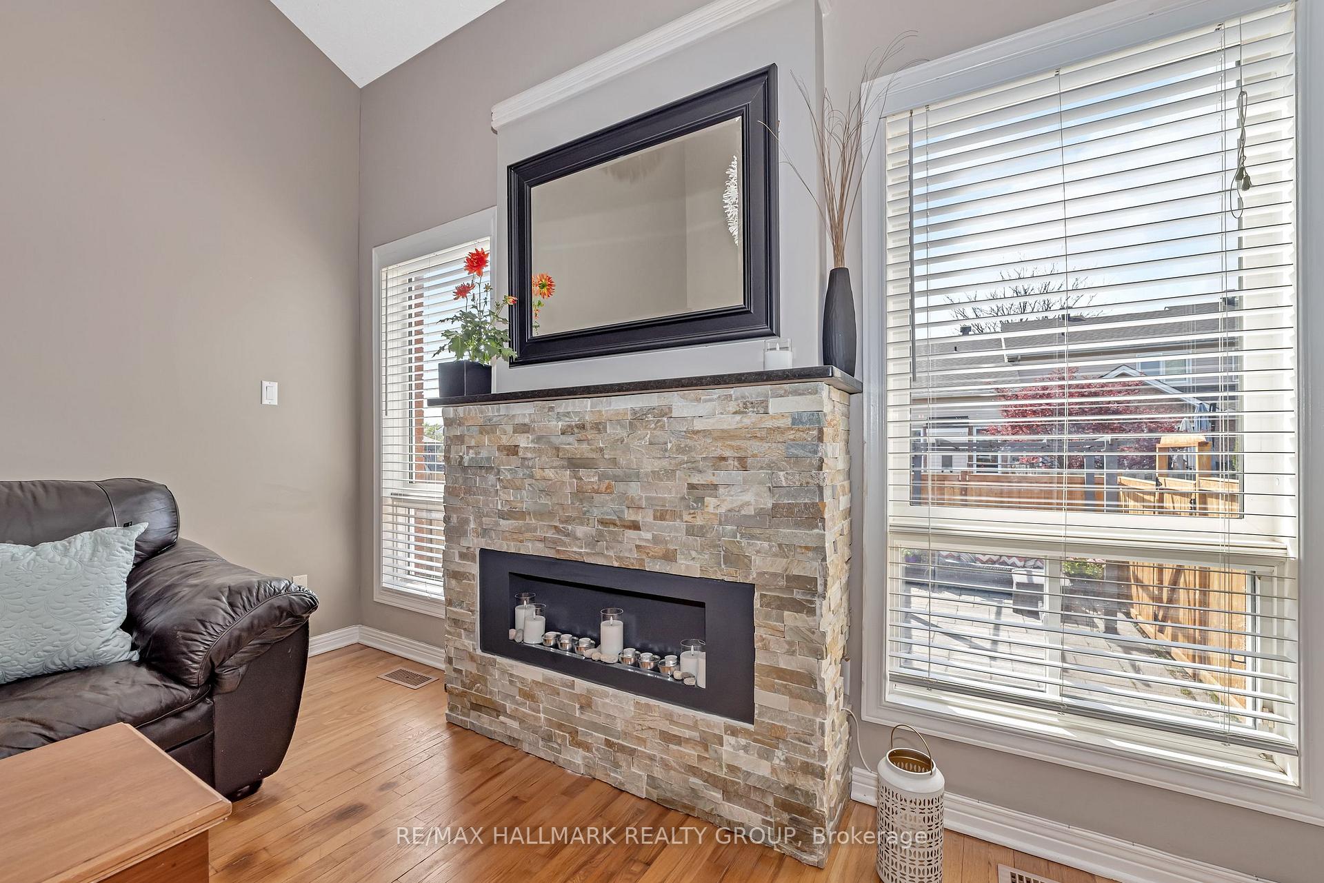 Photo 14 of 4193 Owl Valley Drive, Ottawa, Riverside South/Gloucester Glen — HOMEH