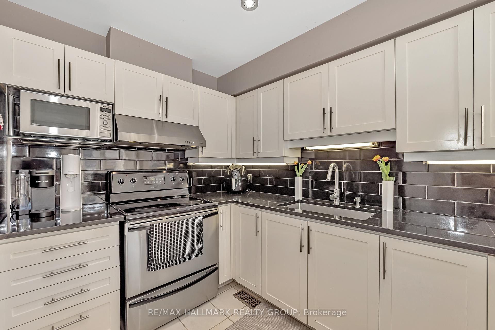 Photo 17 of 4193 Owl Valley Drive, Ottawa, Riverside South/Gloucester Glen — HOMEH