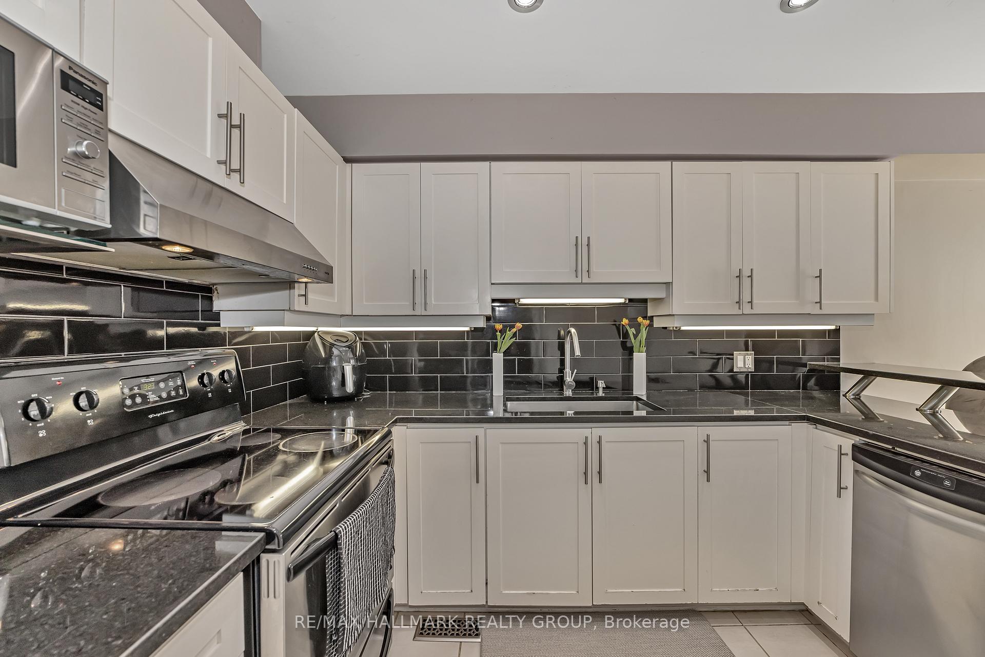 Photo 18 of 4193 Owl Valley Drive, Ottawa, Riverside South/Gloucester Glen — HOMEH