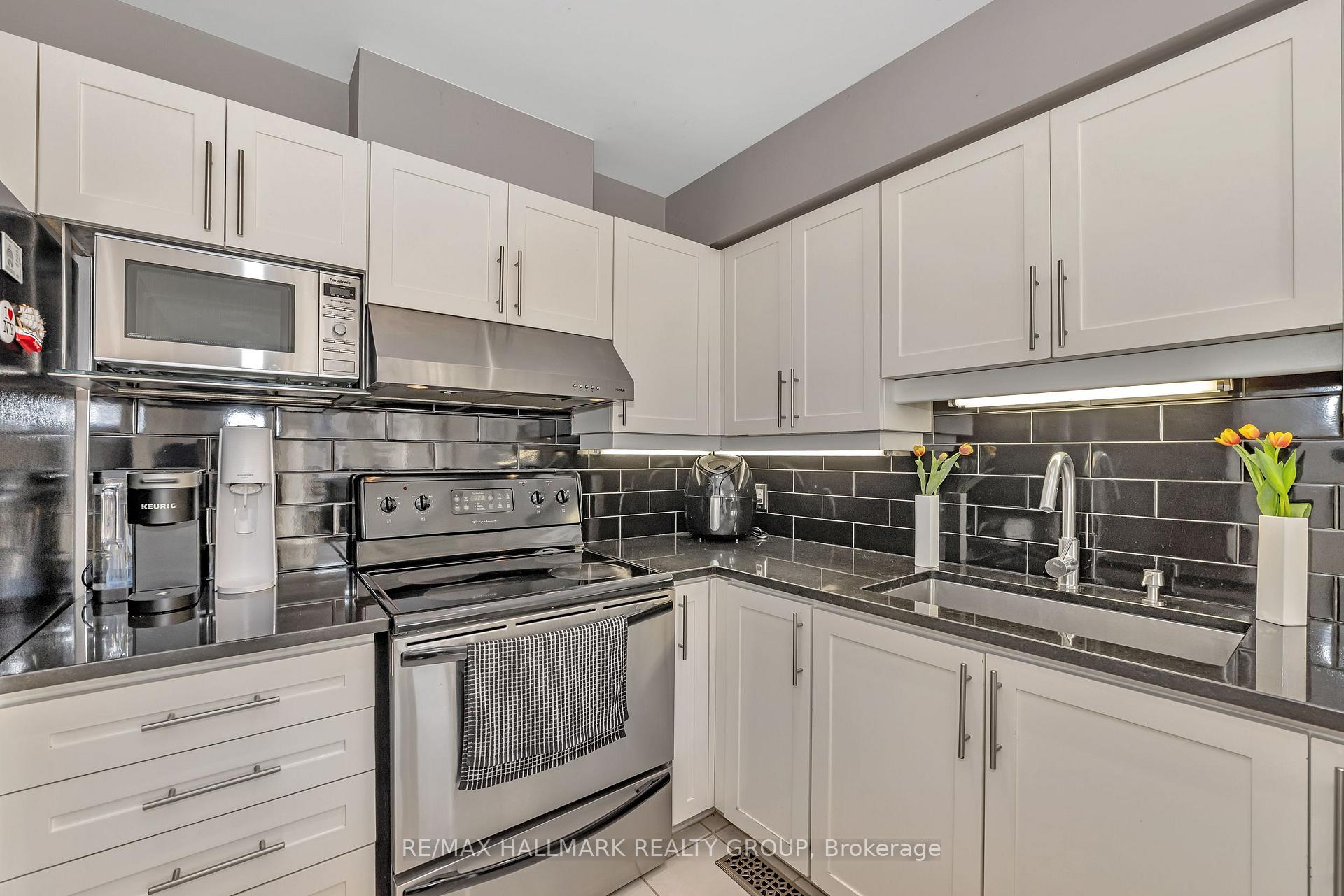 Photo 20 of 4193 Owl Valley Drive, Ottawa, Riverside South/Gloucester Glen — HOMEH