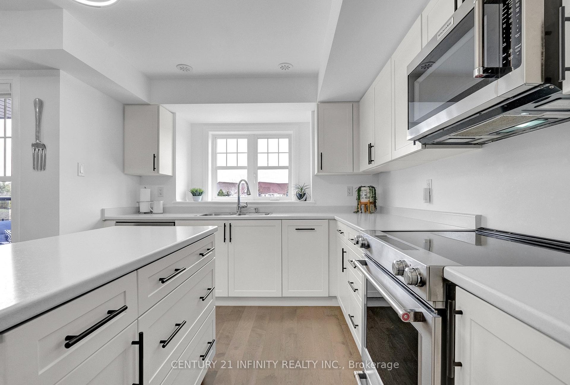 Photo 7 of 30 King William Way, Clarington, Bowmanville — HOMEH